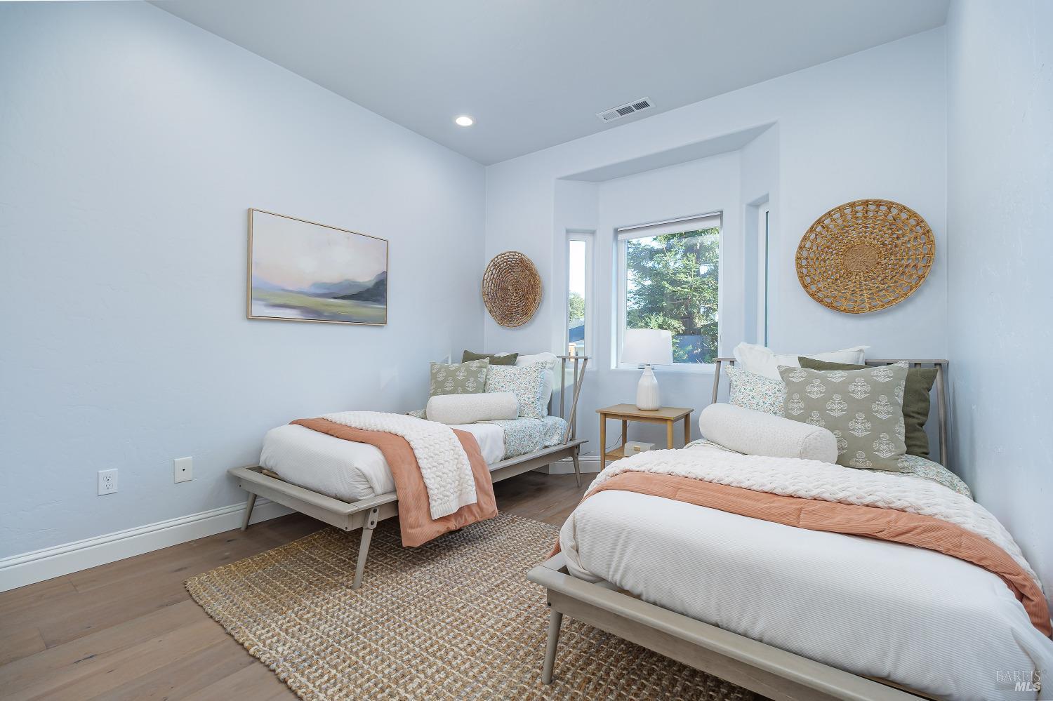 3521 Sleepy Hollow Drive