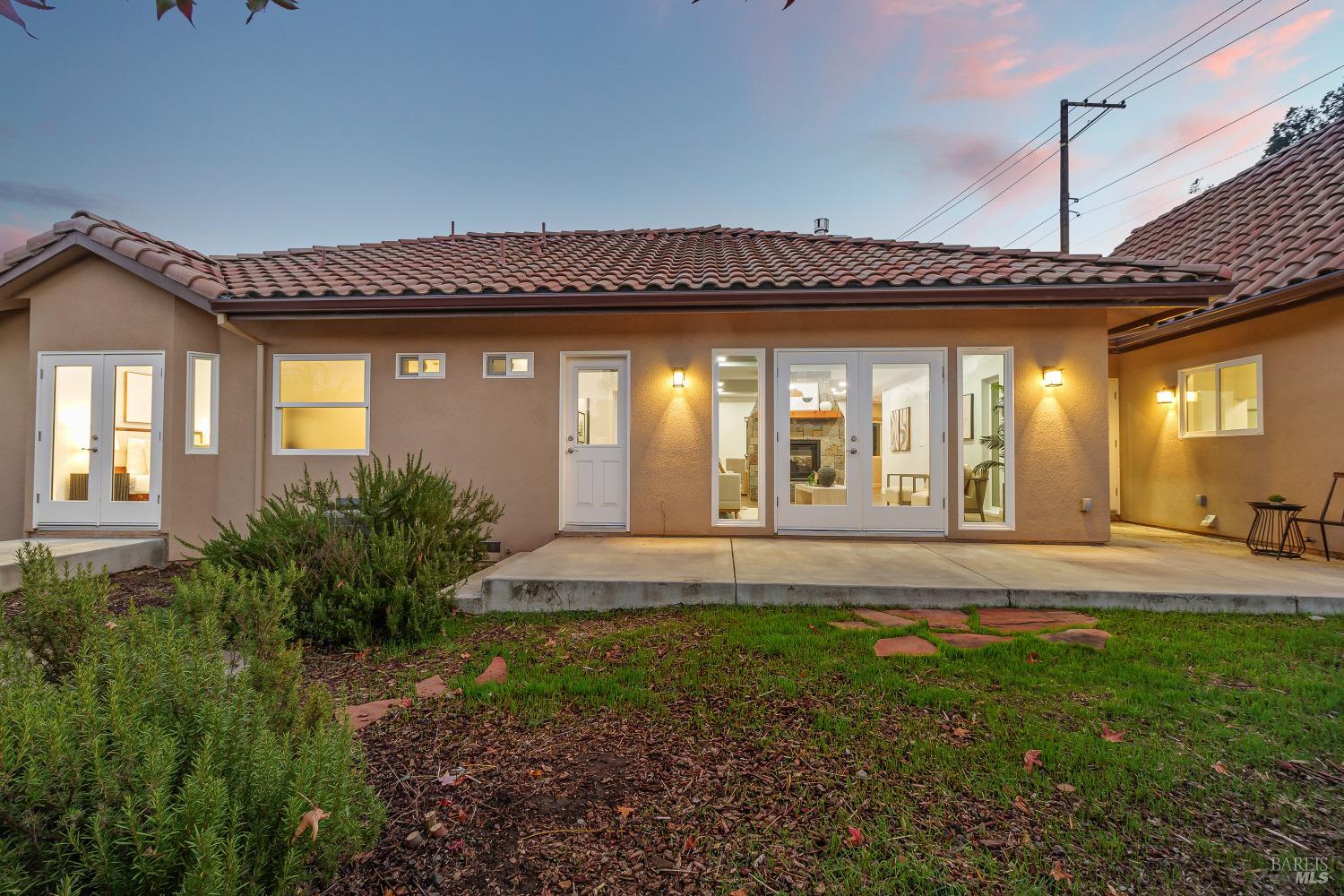 3521 Sleepy Hollow Drive