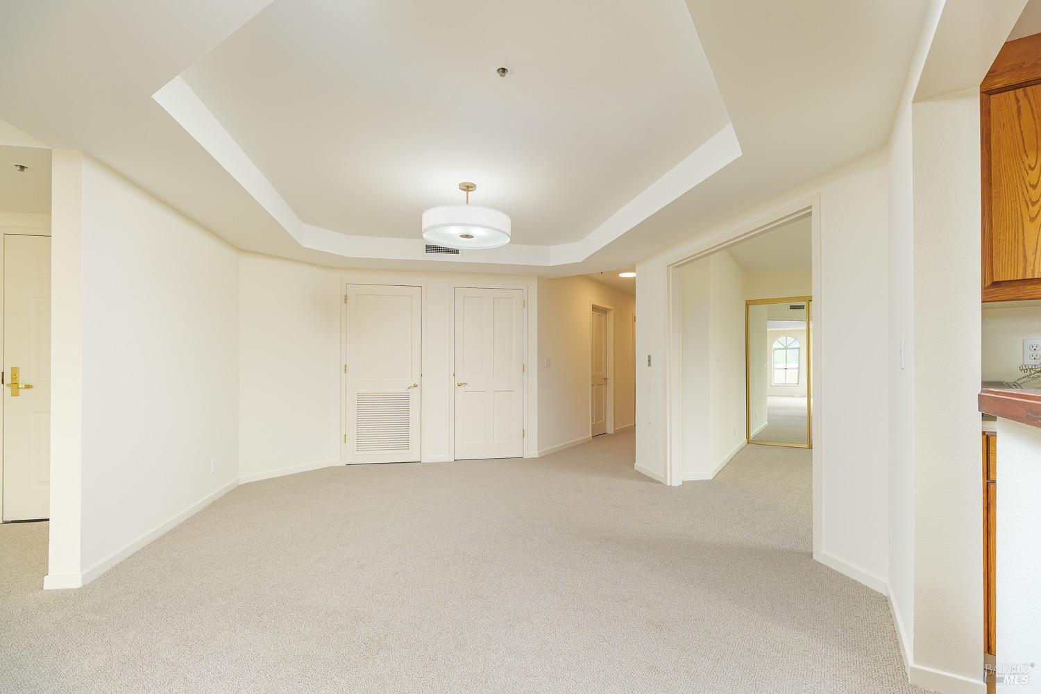 100 Thorndale Drive Unit: #401