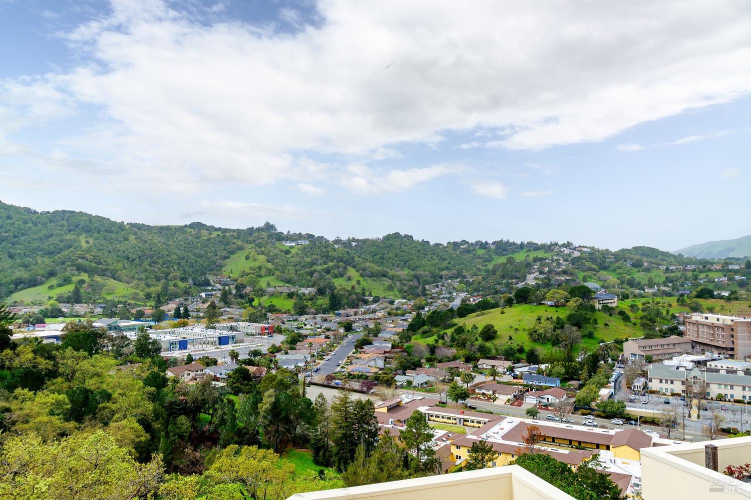 100 Thorndale Drive Unit: #401