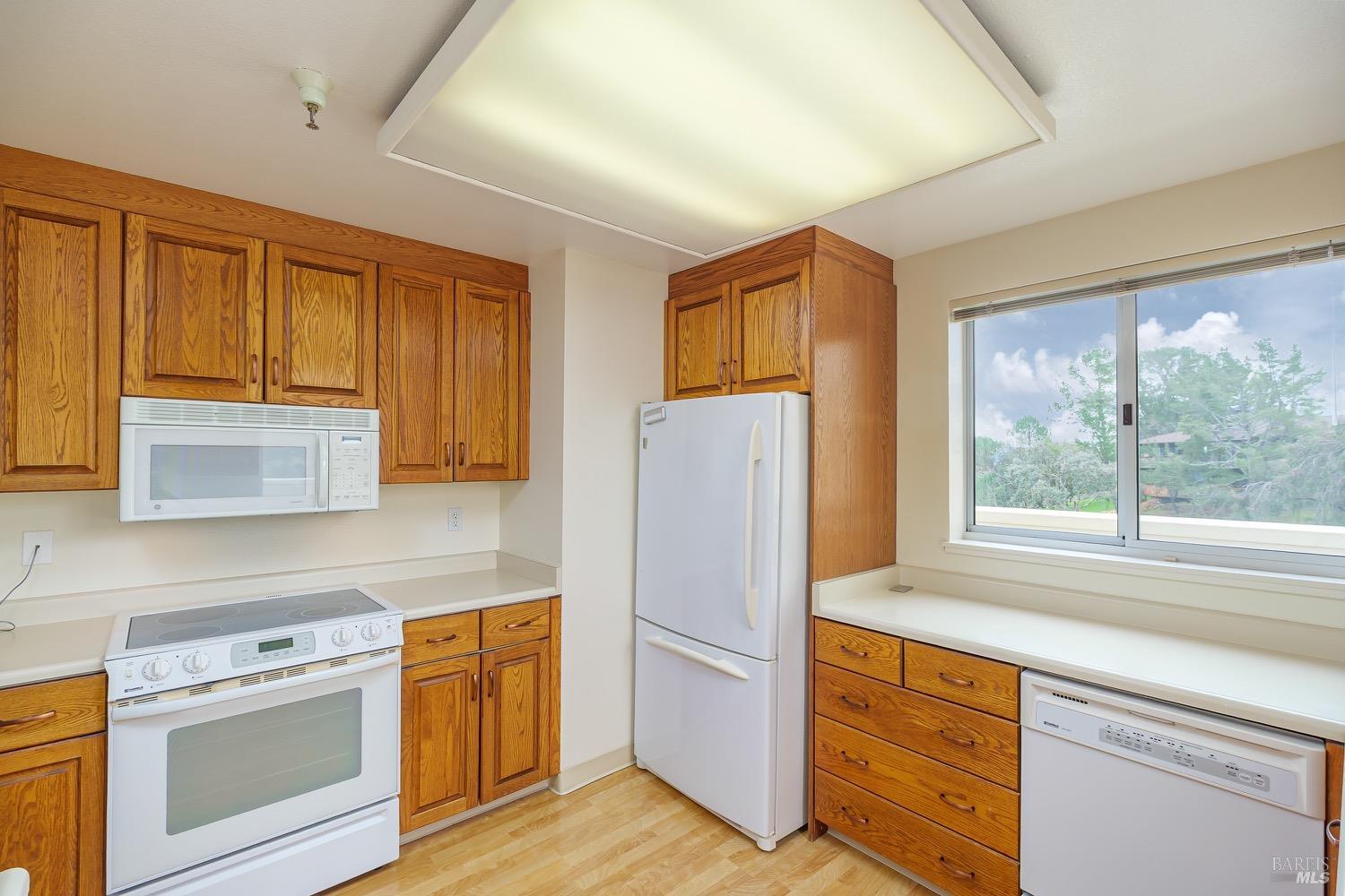 100 Thorndale Drive Unit: #401