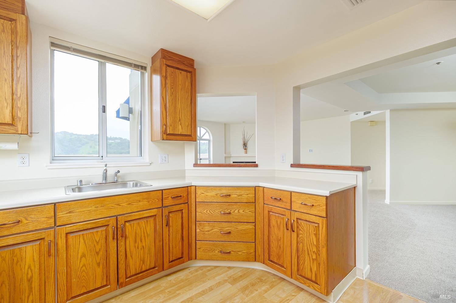 100 Thorndale Drive Unit: #401