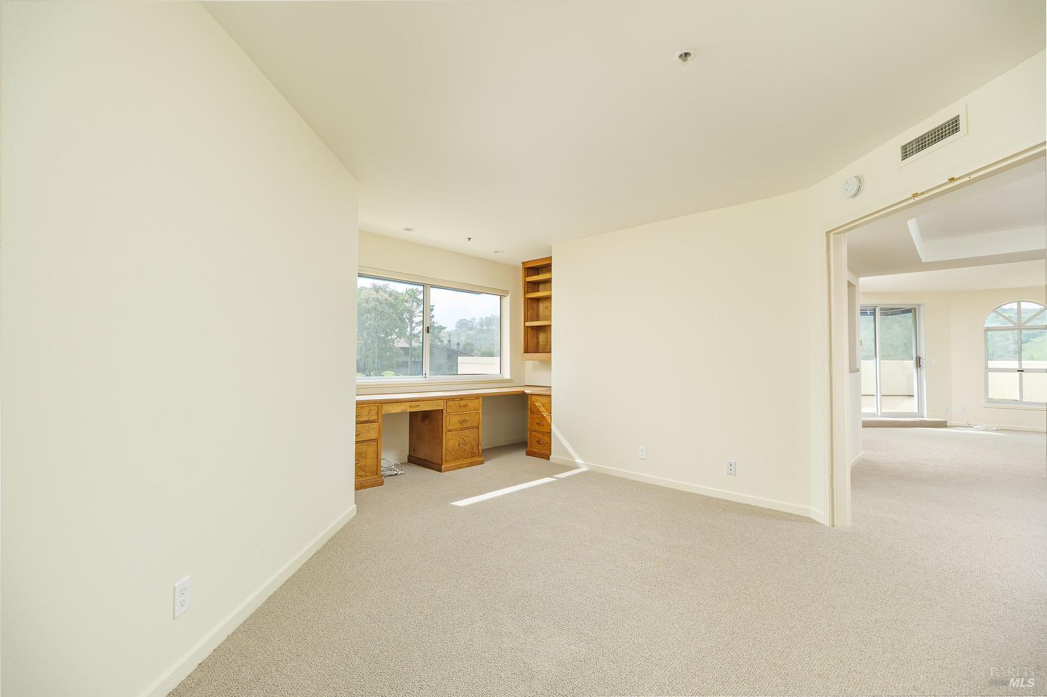 100 Thorndale Drive Unit: #401