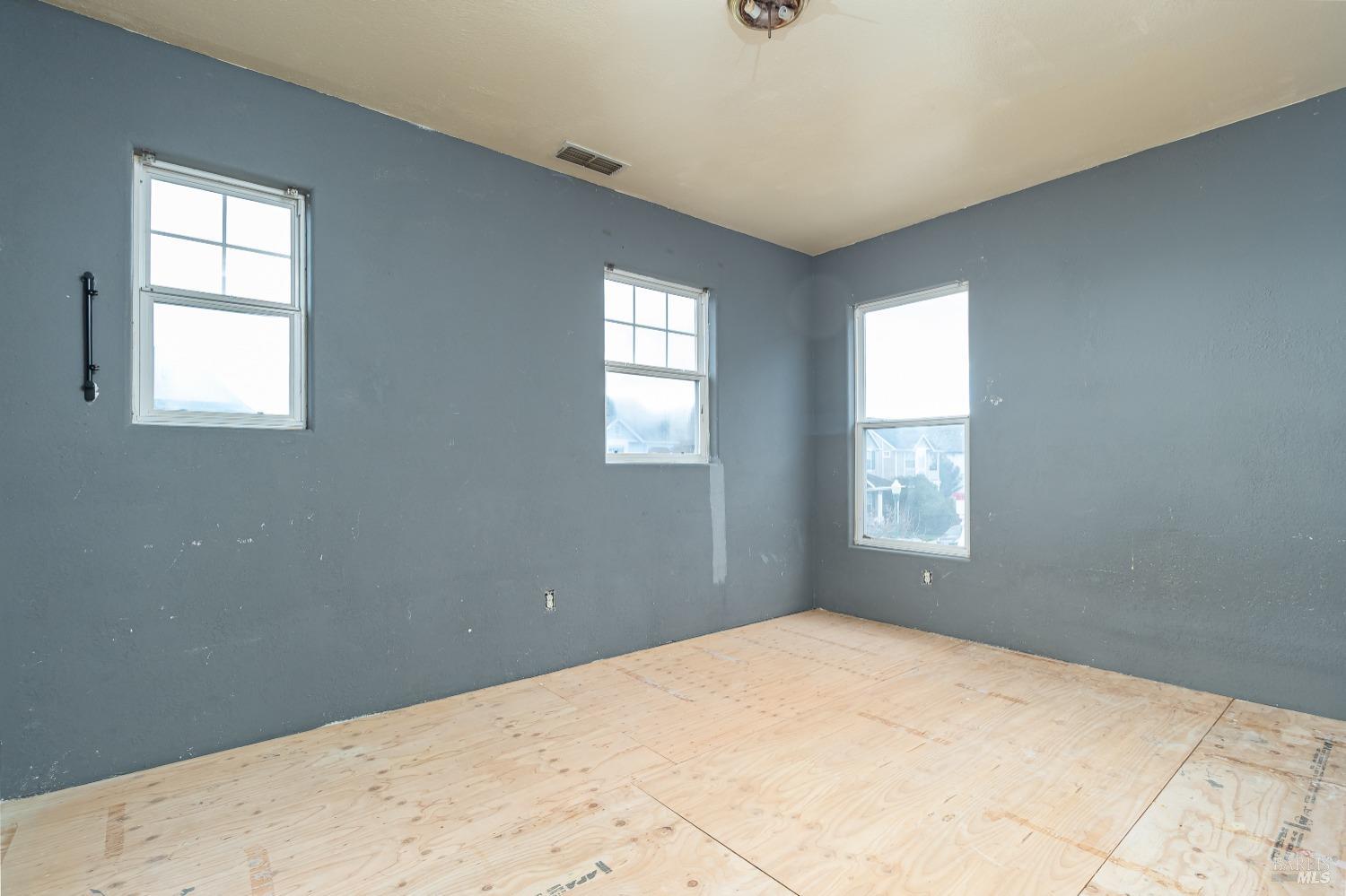 3923 New Zealand Avenue