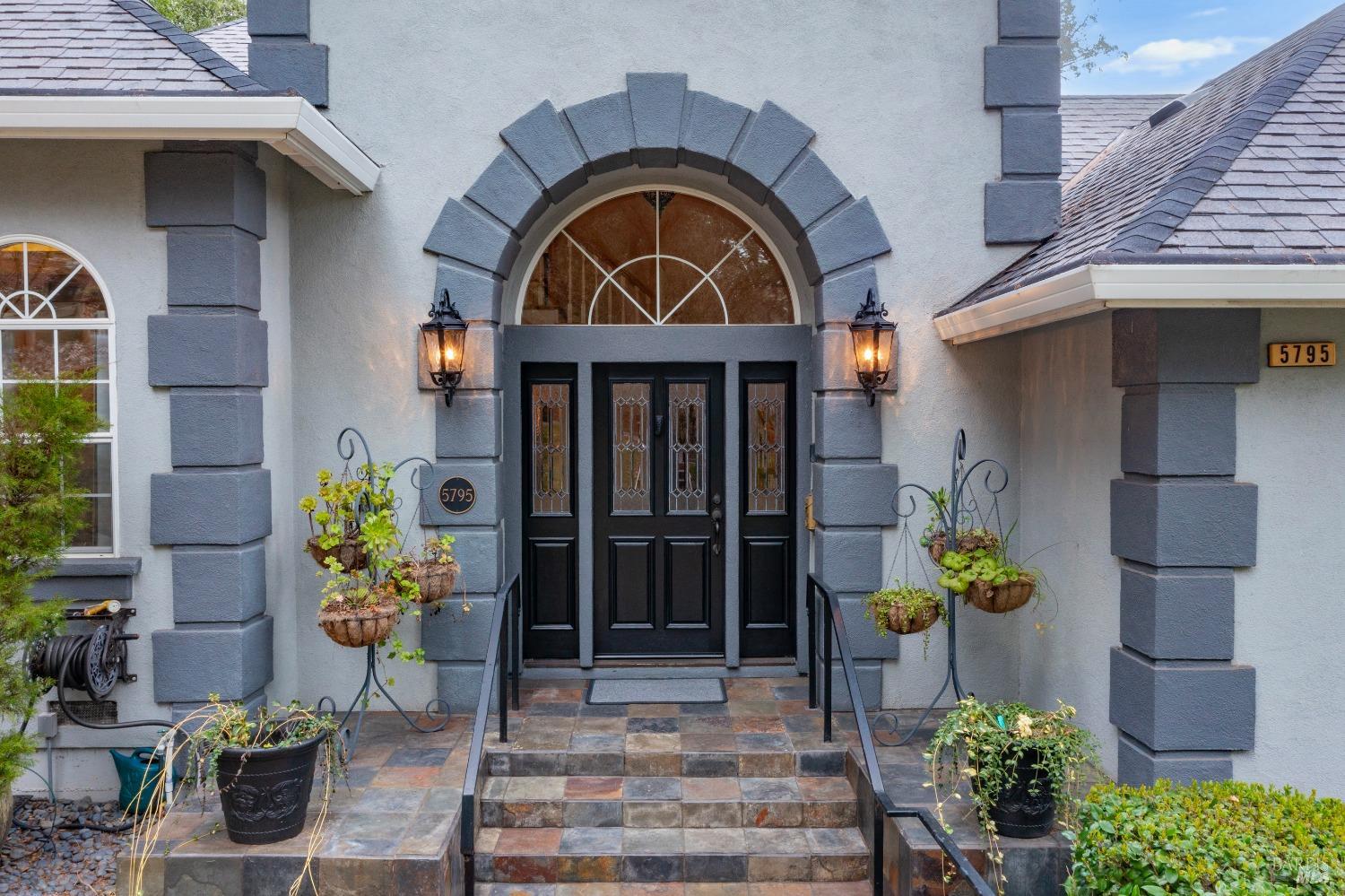 5795 Trailwood Drive