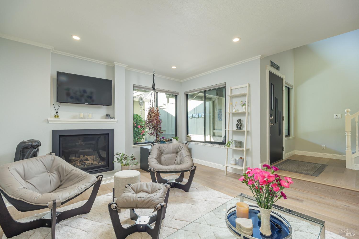 90 Sequoia Glen Lane