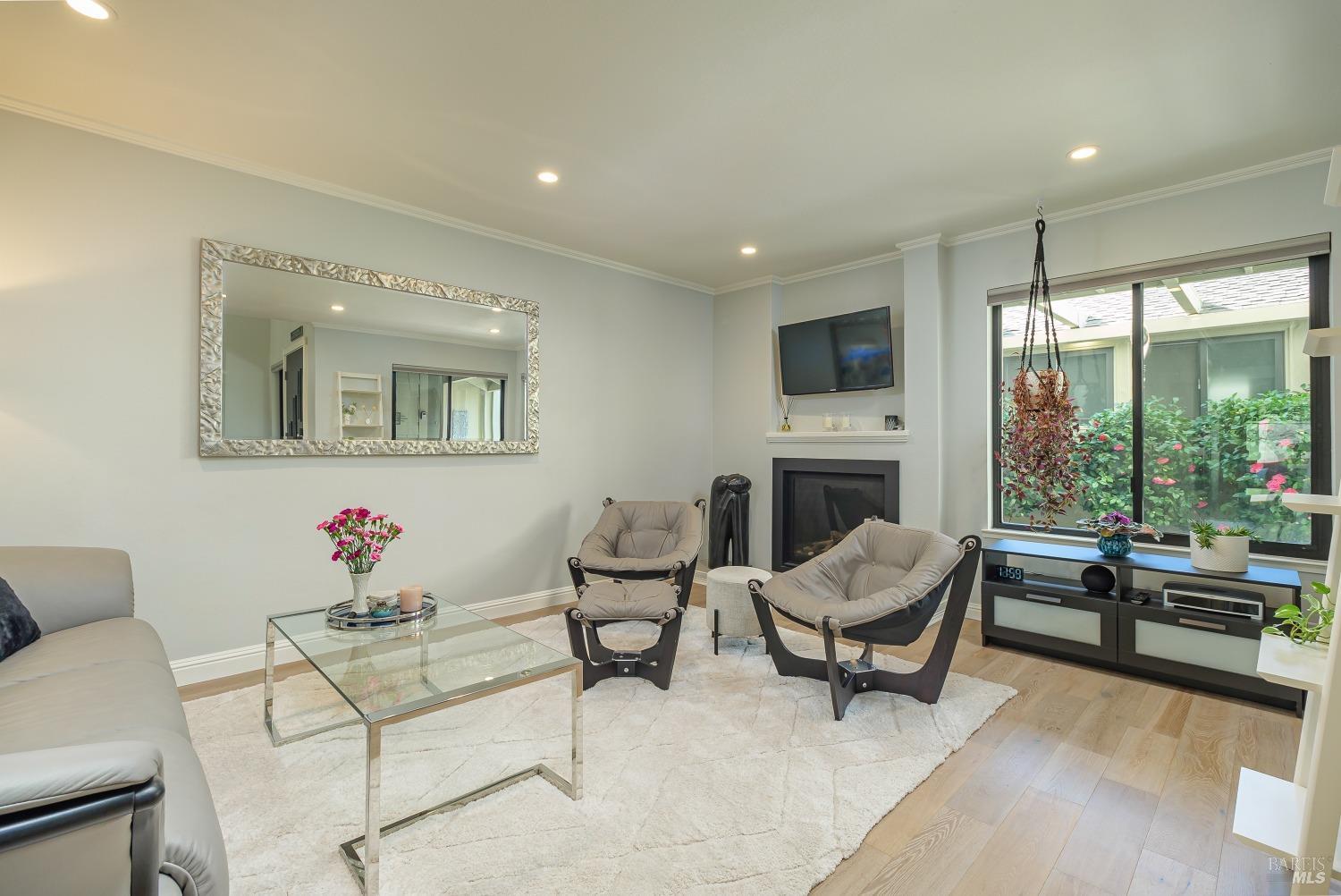 90 Sequoia Glen Lane