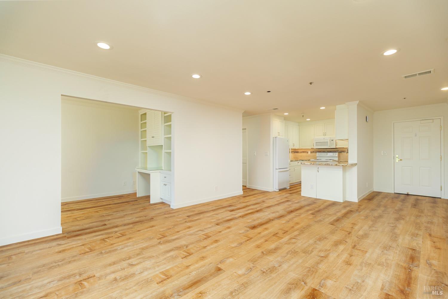 100 Thorndale Drive Unit: #434