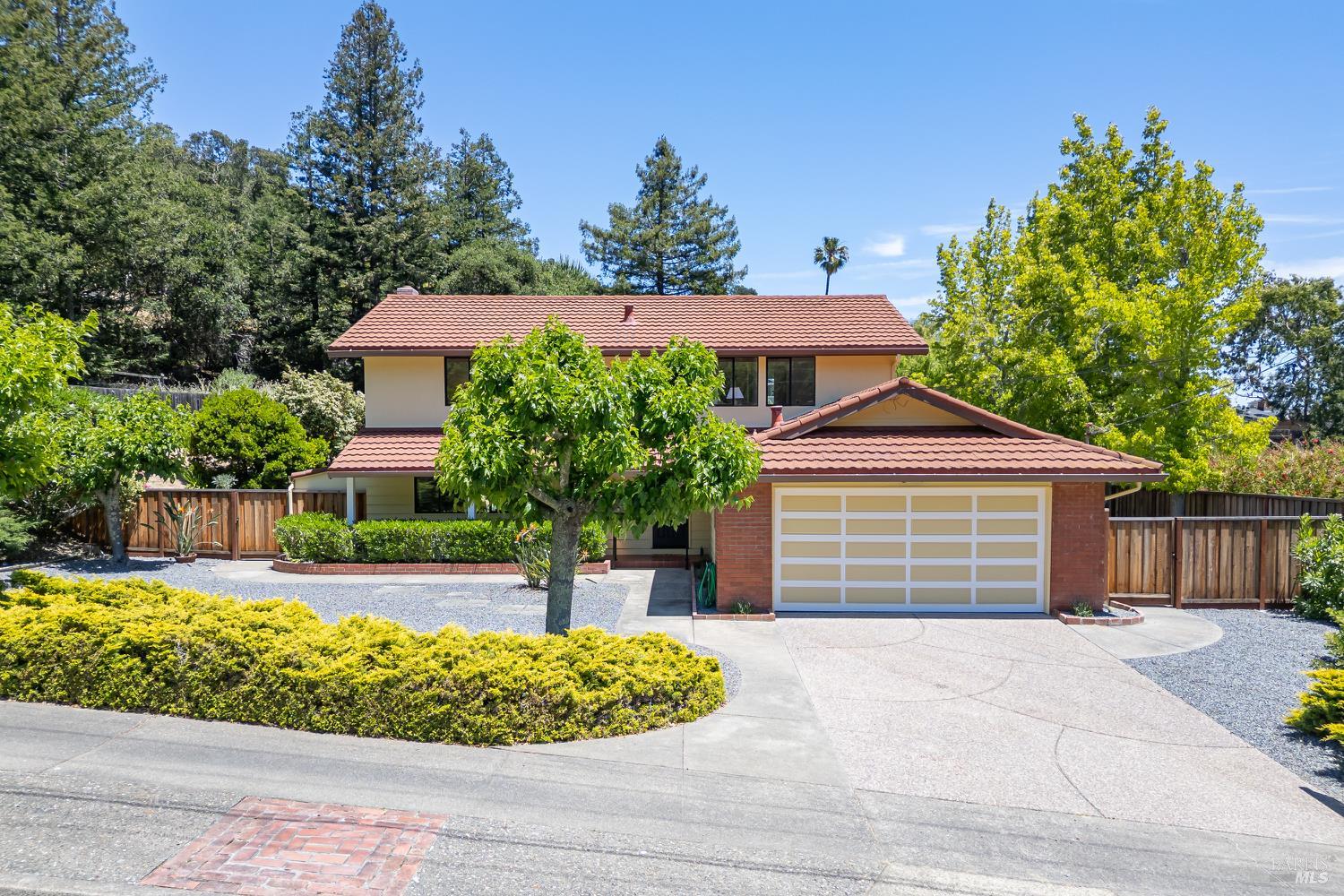 522 Blackstone Drive