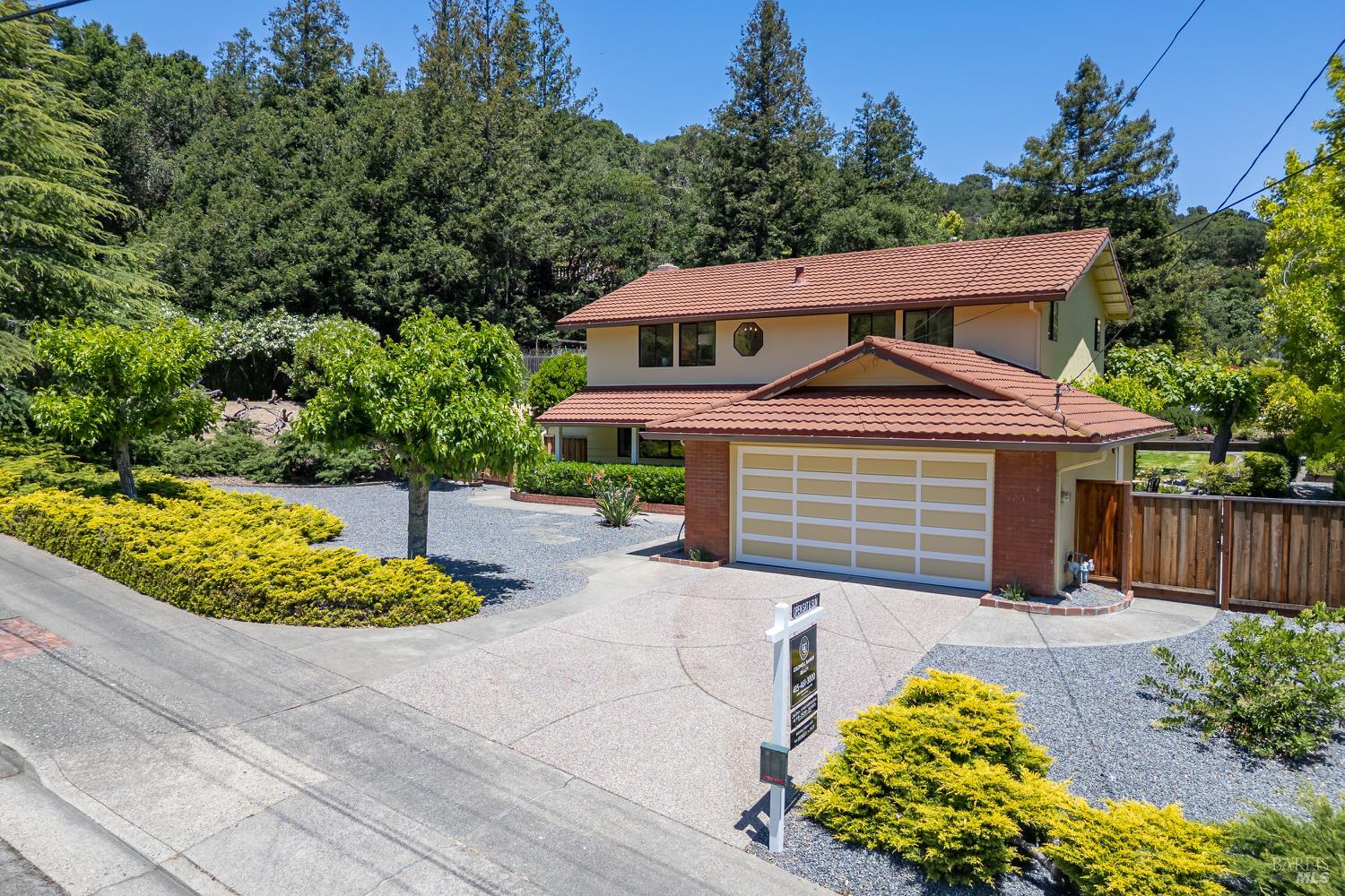 522 Blackstone Drive