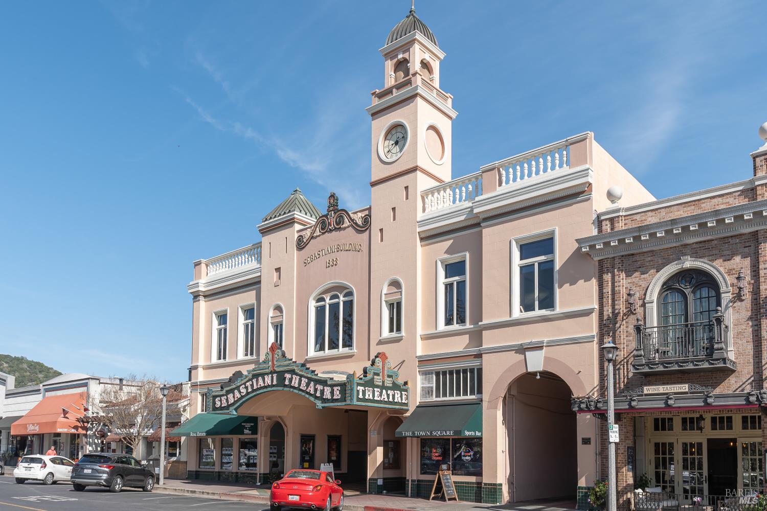 126 E Thomson Avenue