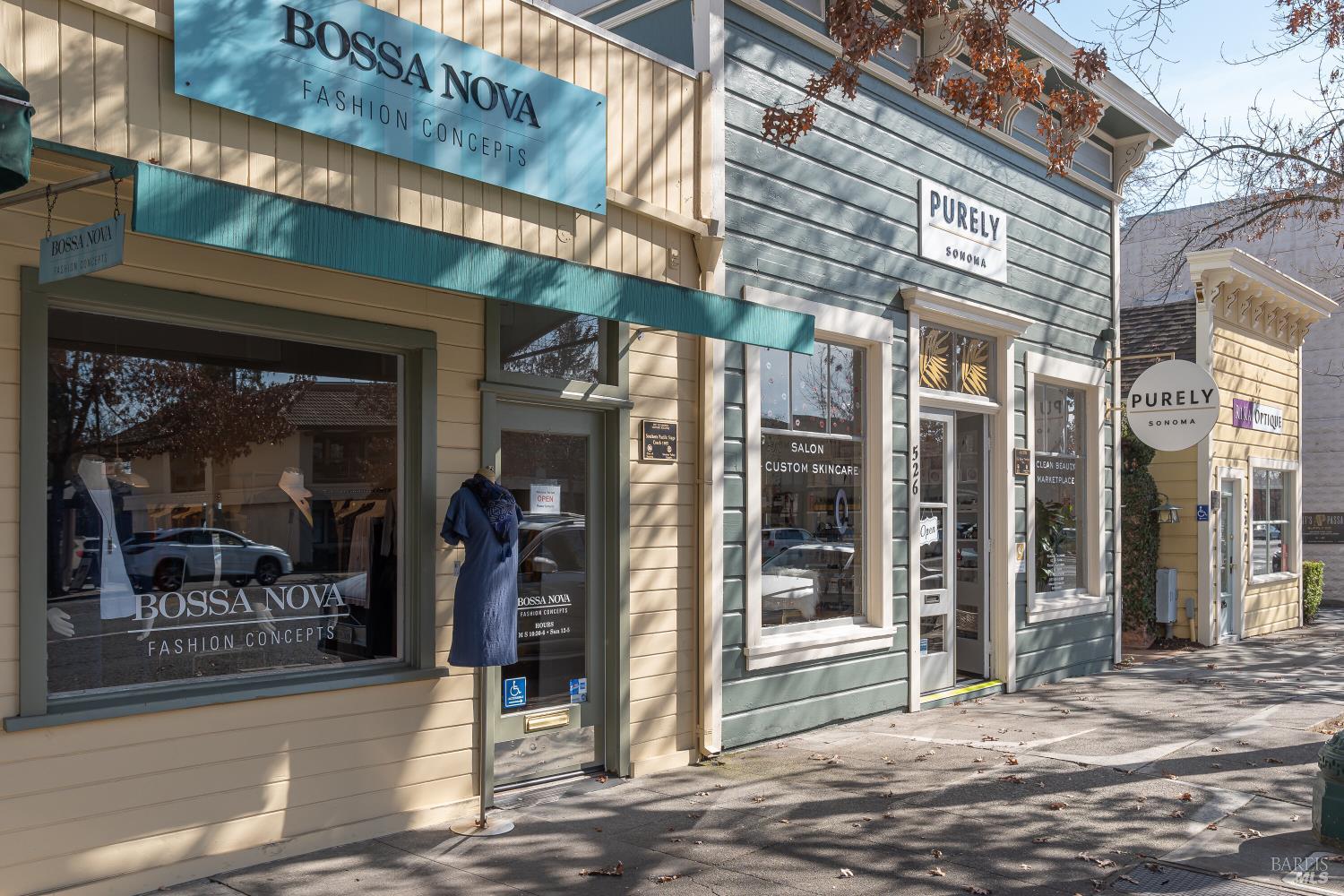 126 E Thomson Avenue