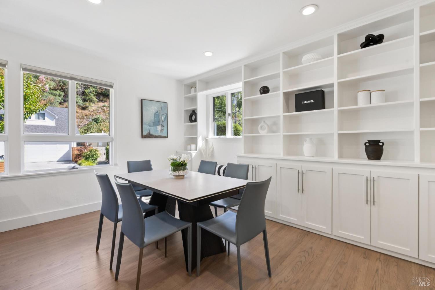 357 Mountain View Avenue