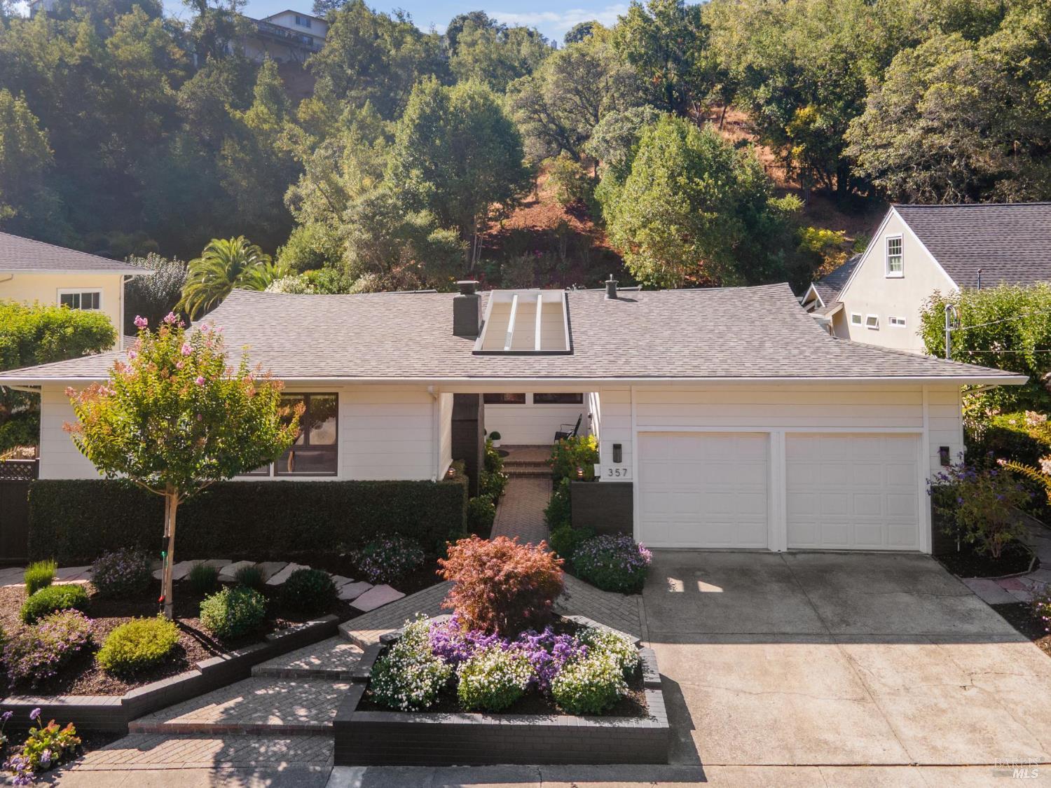 357 Mountain View Avenue