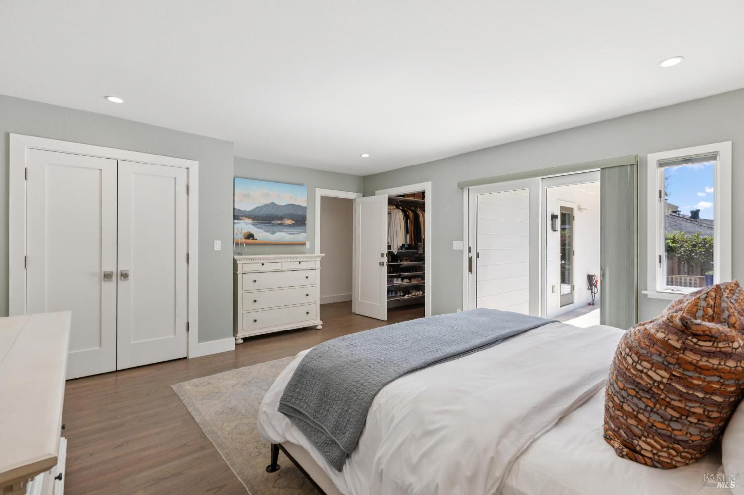 357 Mountain View Avenue