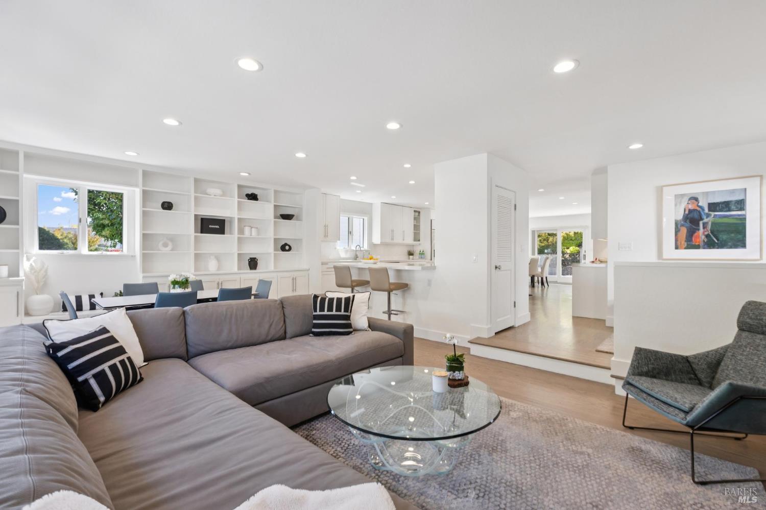 357 Mountain View Avenue