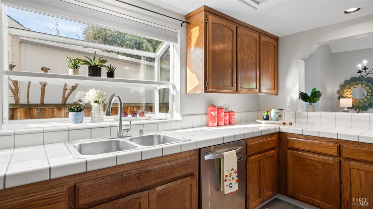 8 Bay Tree Court