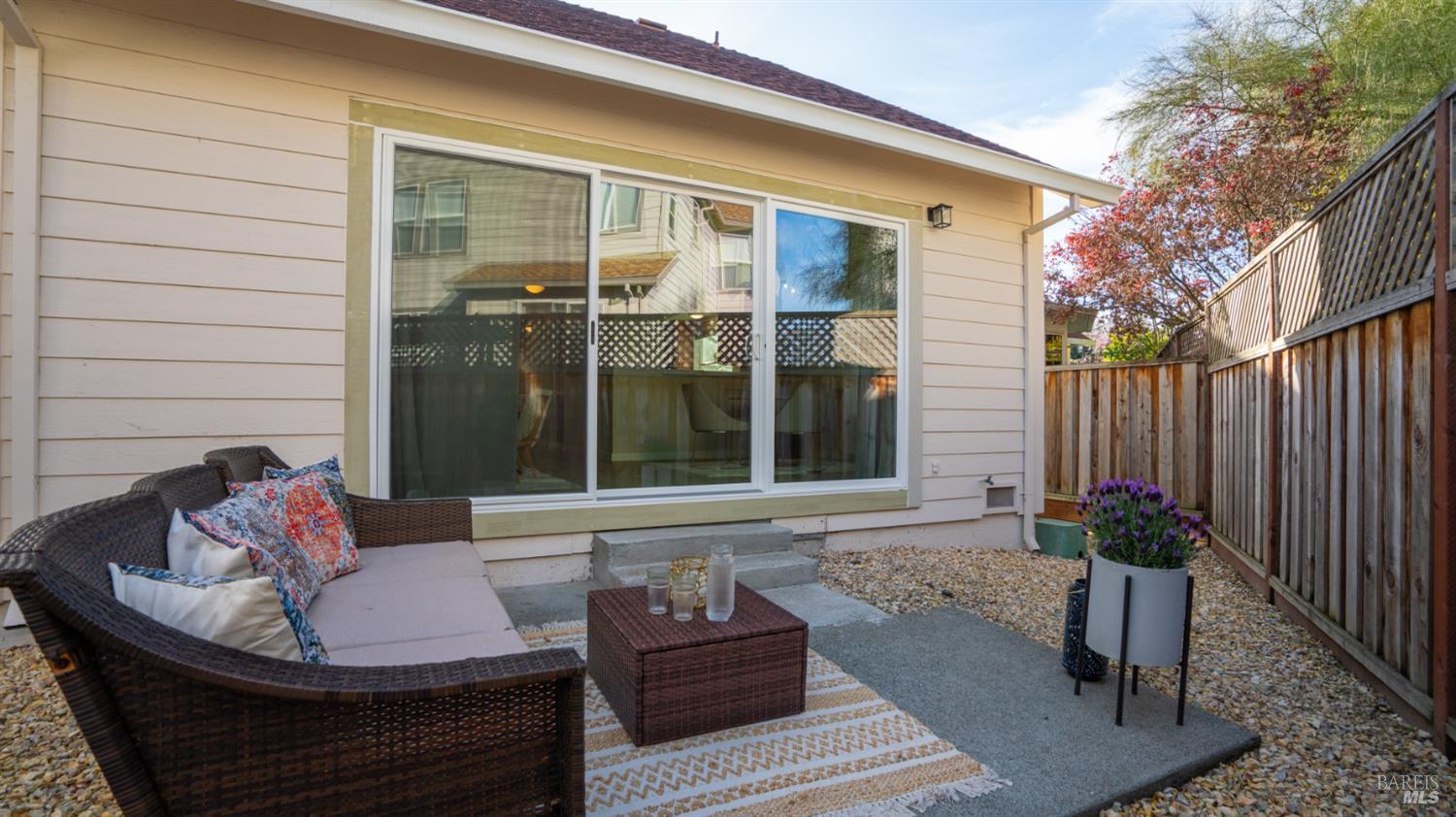 8 Bay Tree Court