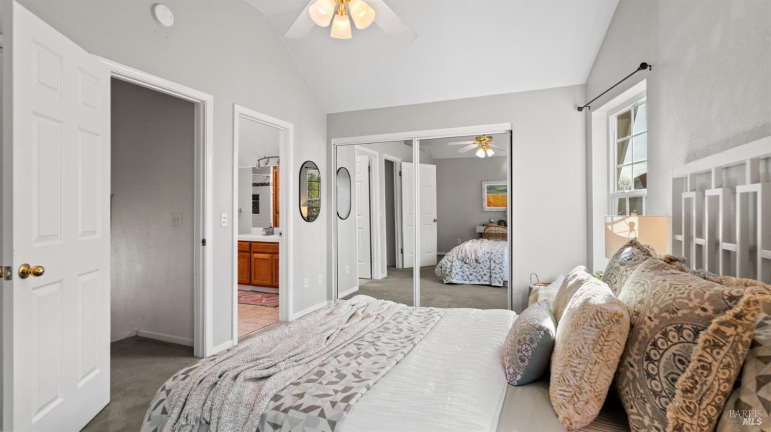 8 Bay Tree Court