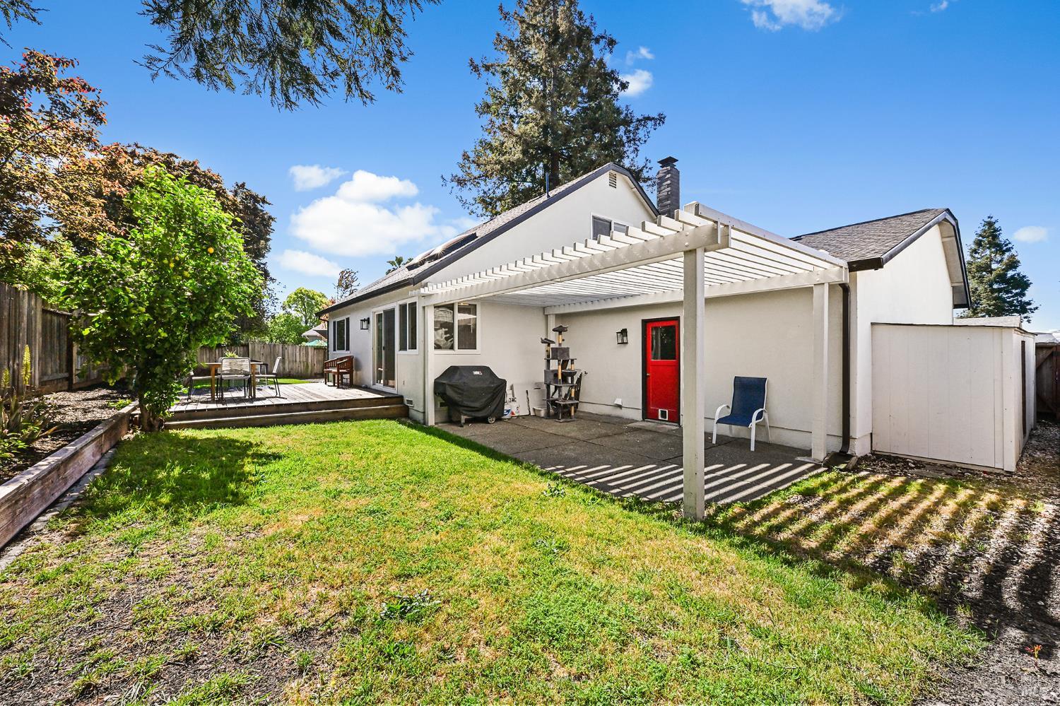 855 Garden Court
