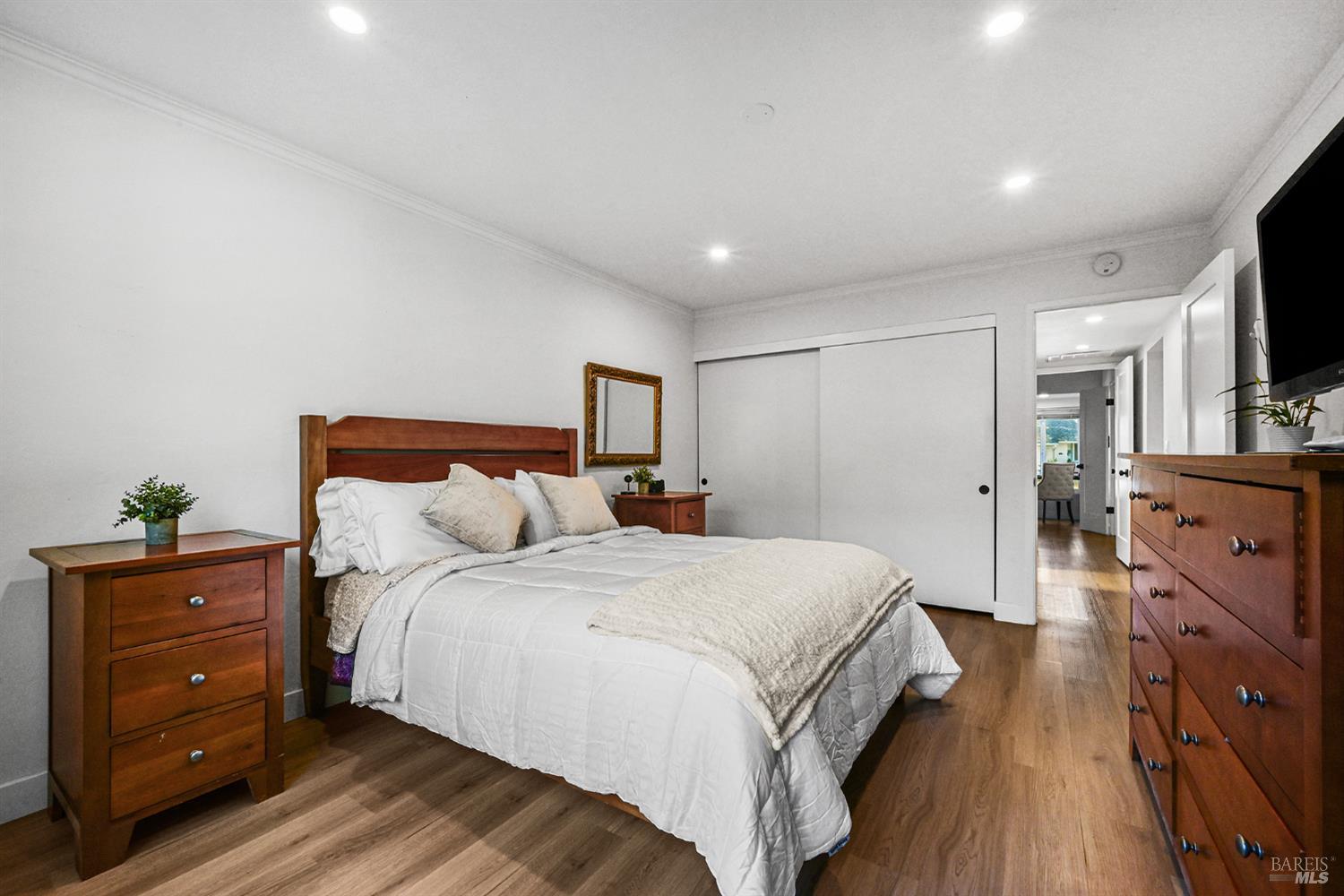 855 Garden Court