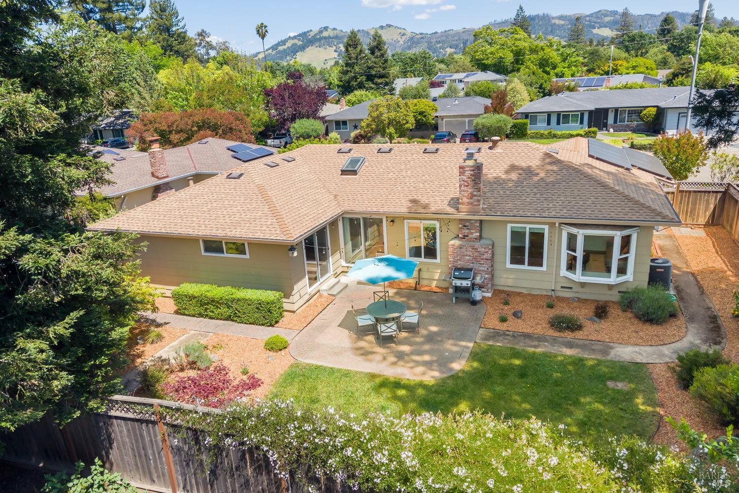 1125 Shady Oak Place