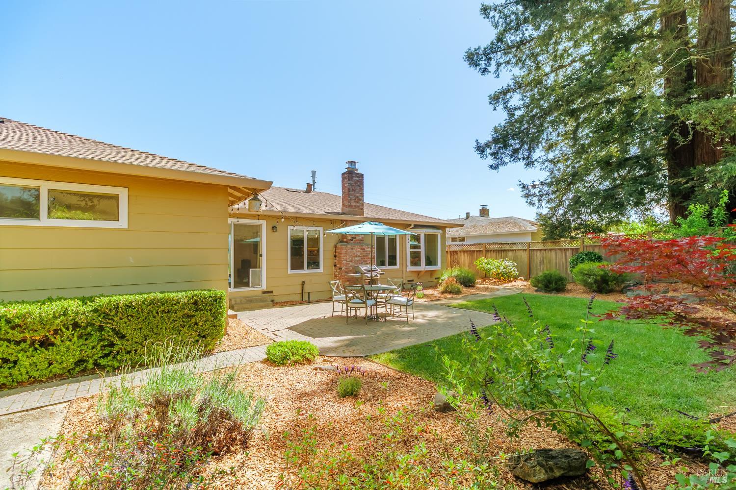 1125 Shady Oak Place