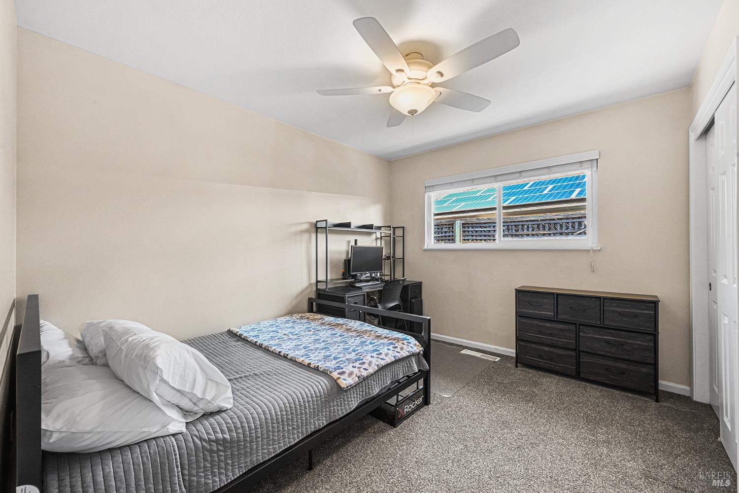 2412 Horseshoe Drive