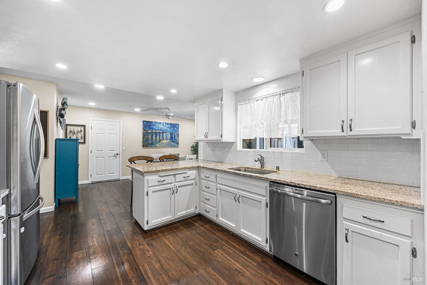 2412 Horseshoe Drive