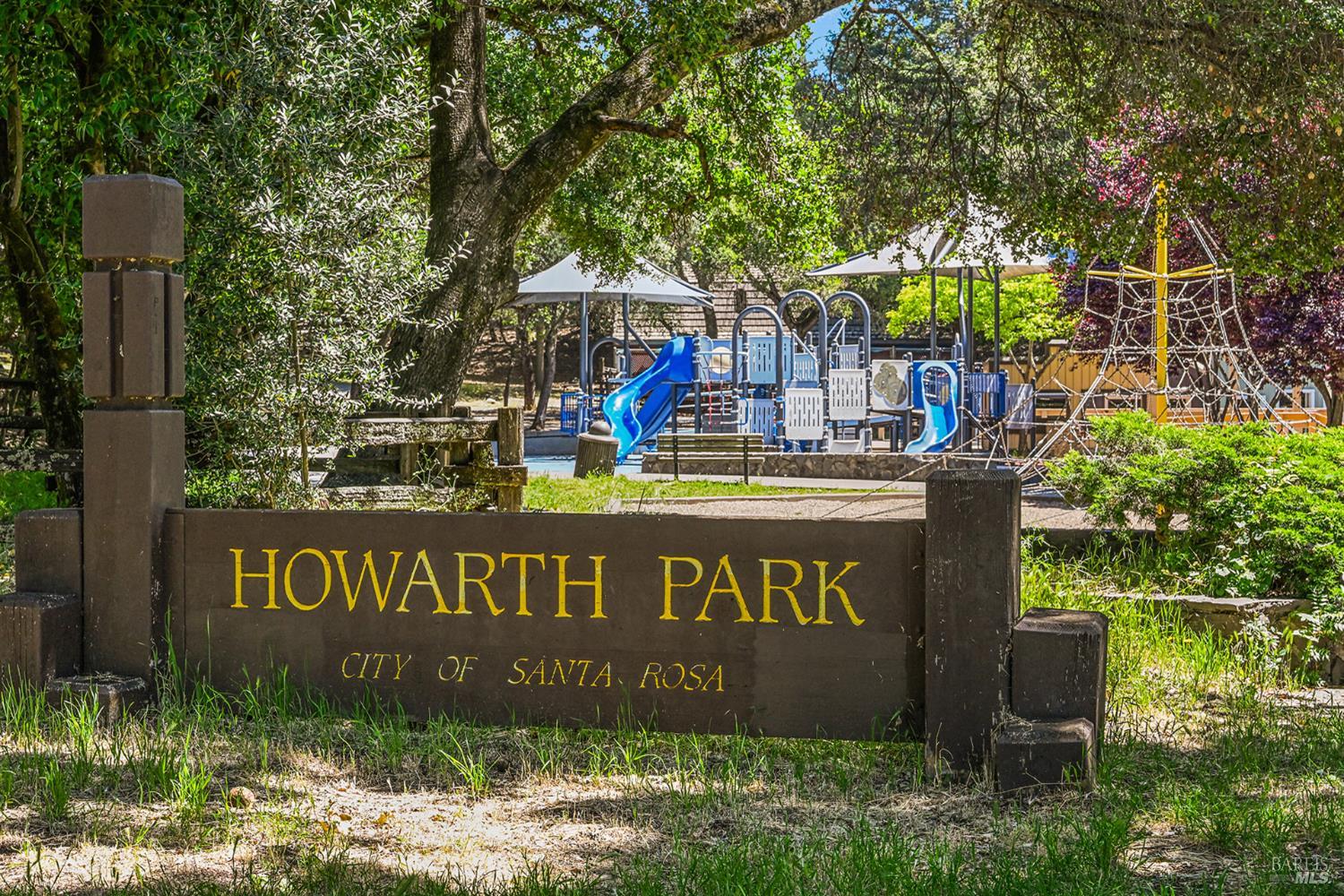 2412 Horseshoe Drive