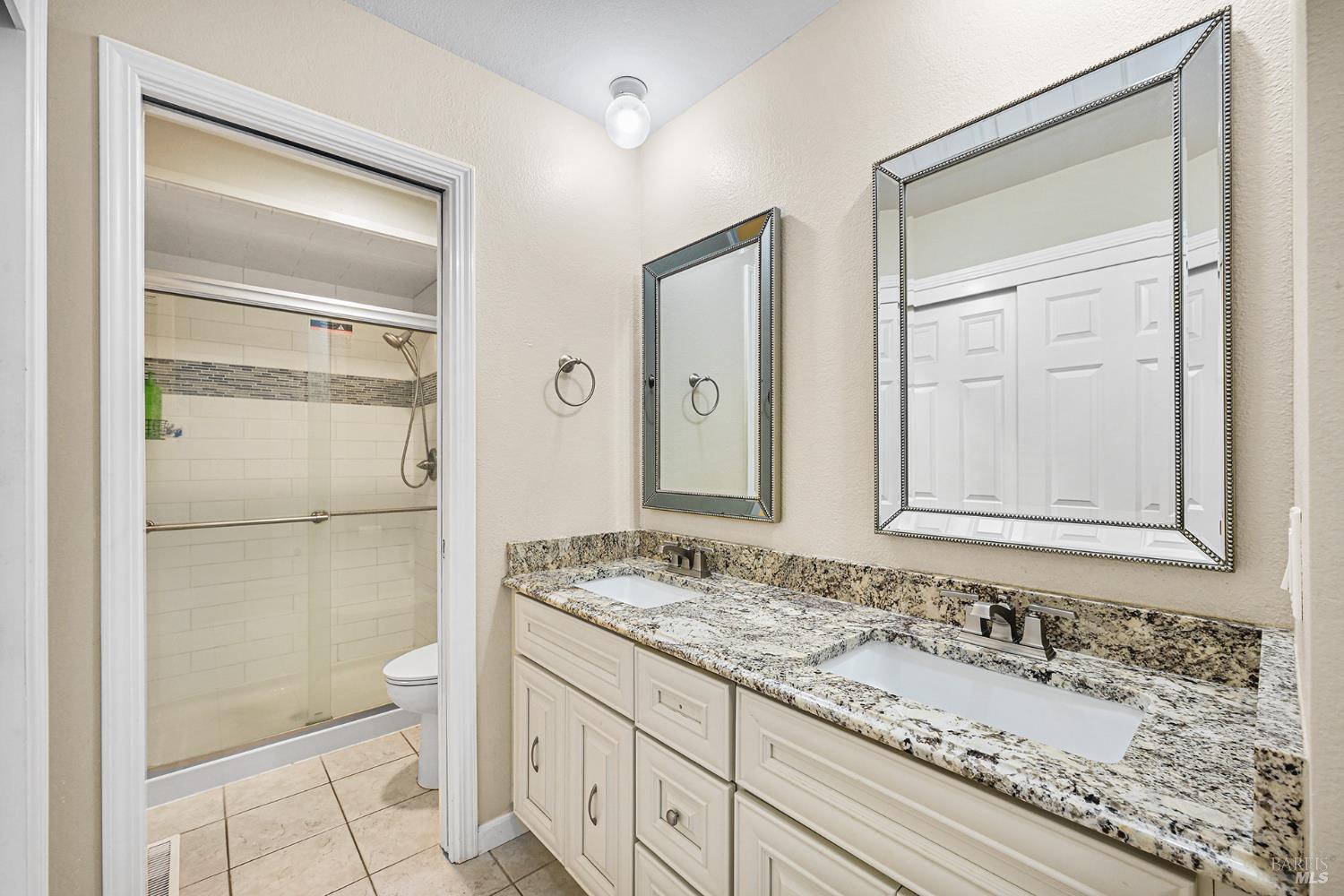2412 Horseshoe Drive
