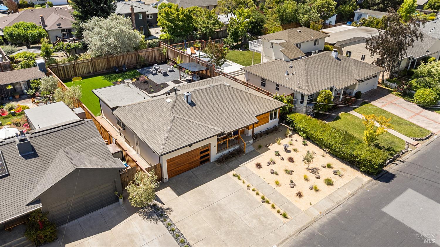 211 Mirada Avenue