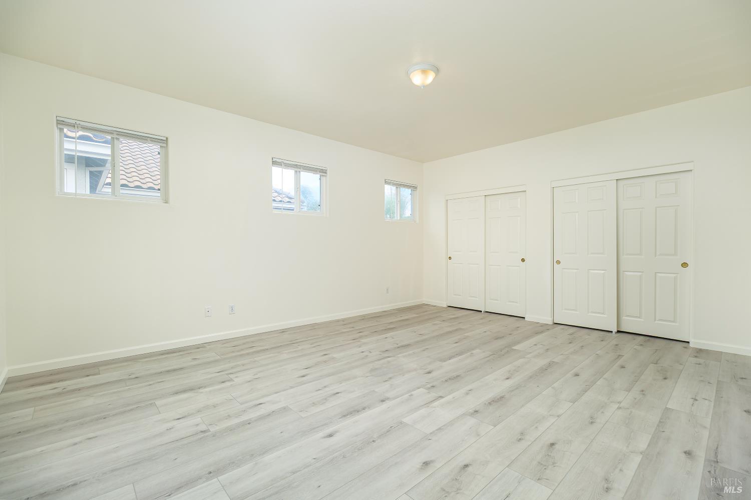 3855 Louis Krohn Drive