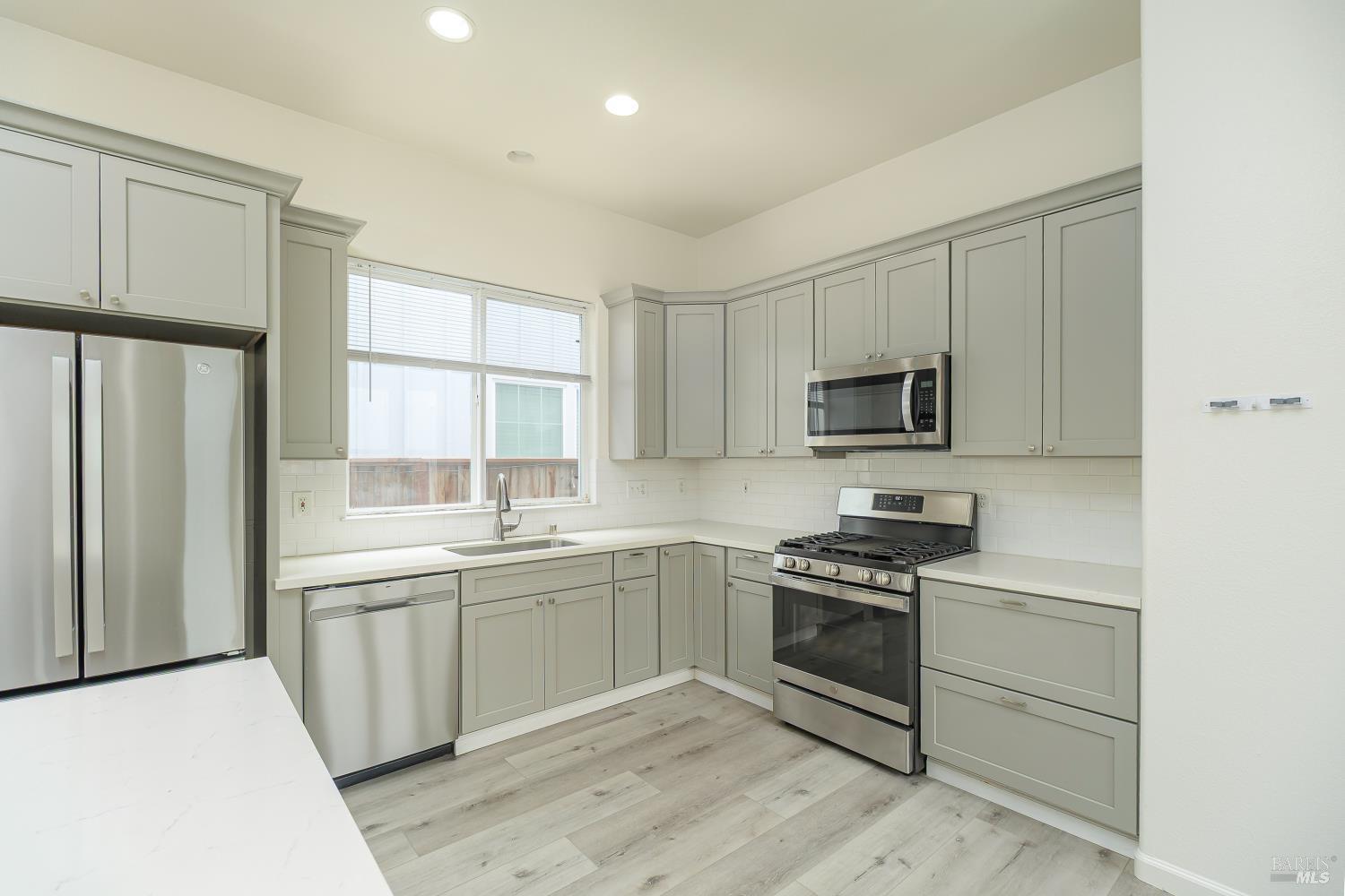 3855 Louis Krohn Drive