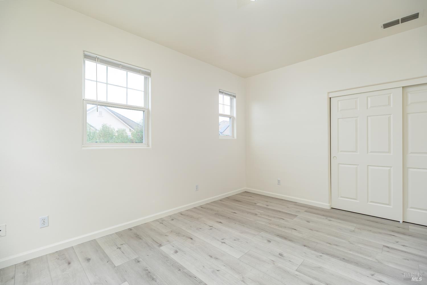 3855 Louis Krohn Drive