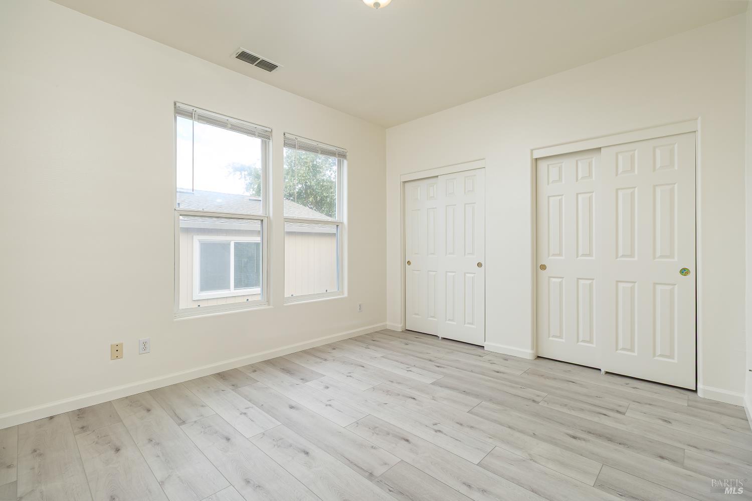 3855 Louis Krohn Drive