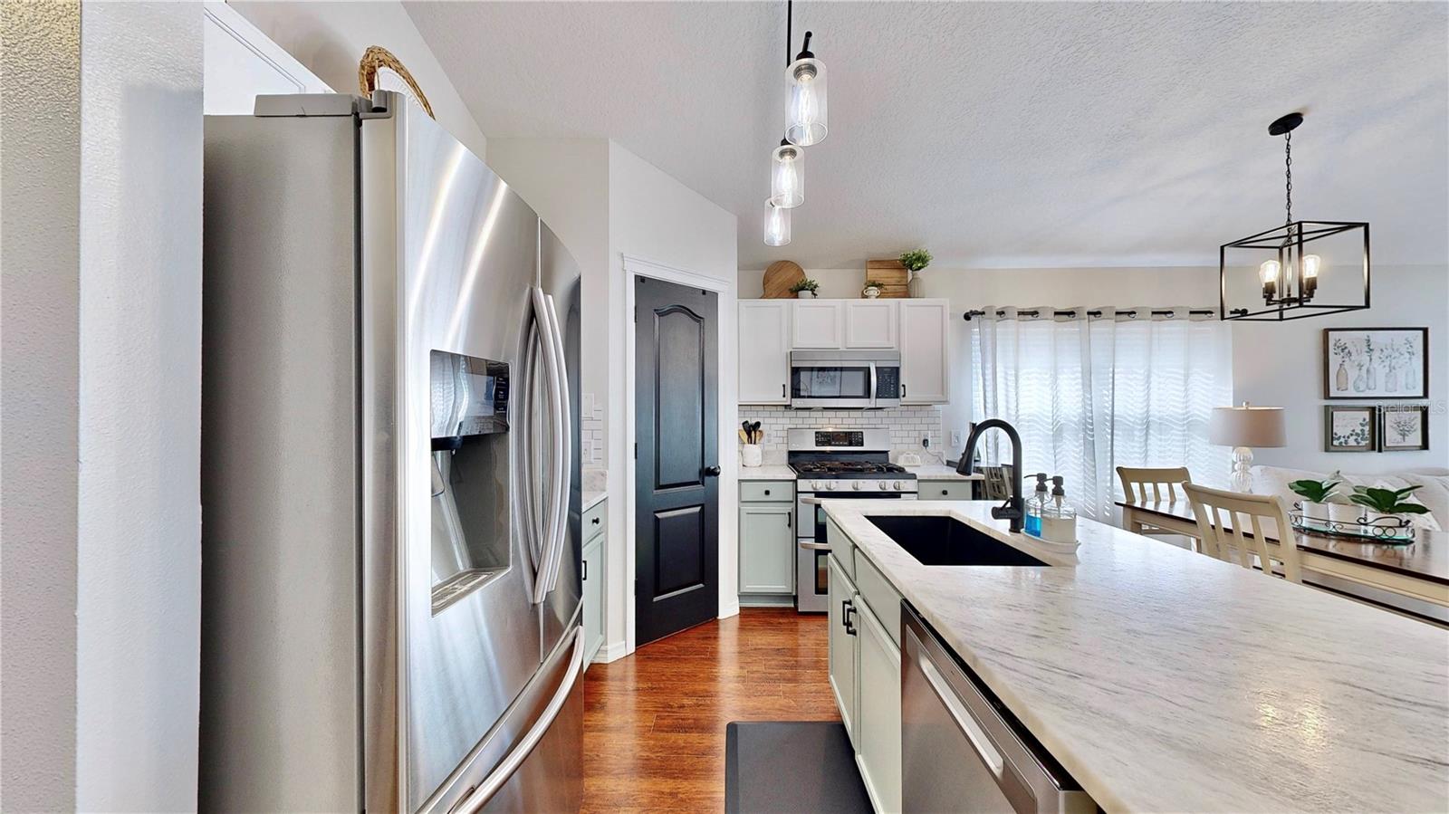 7629 DEVONBRIDGE GARDEN WAY