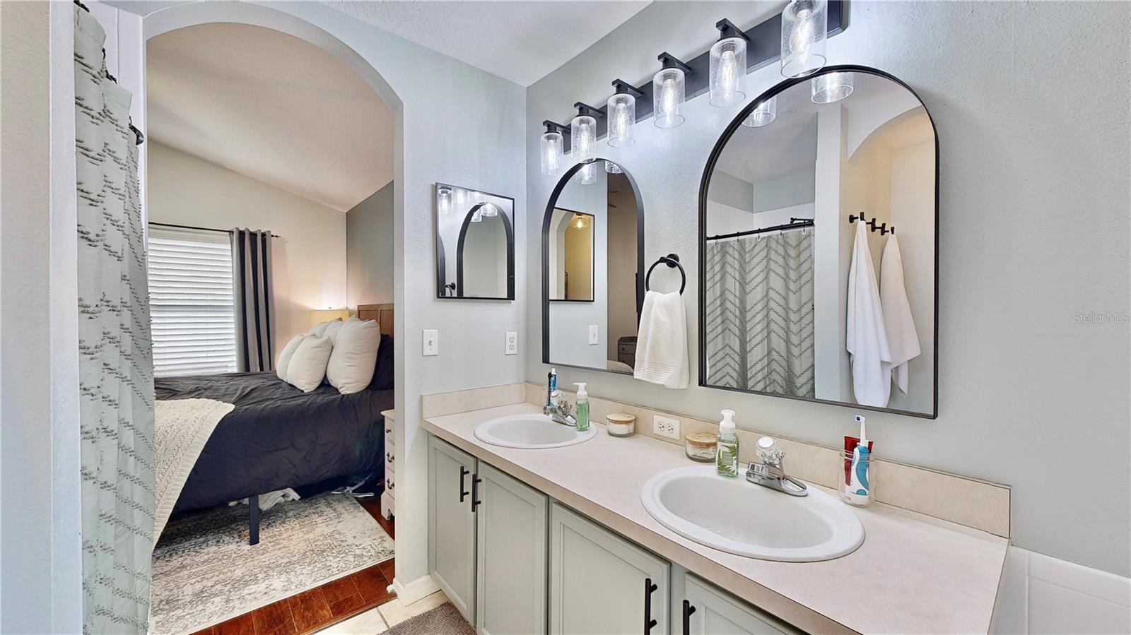 7629 DEVONBRIDGE GARDEN WAY