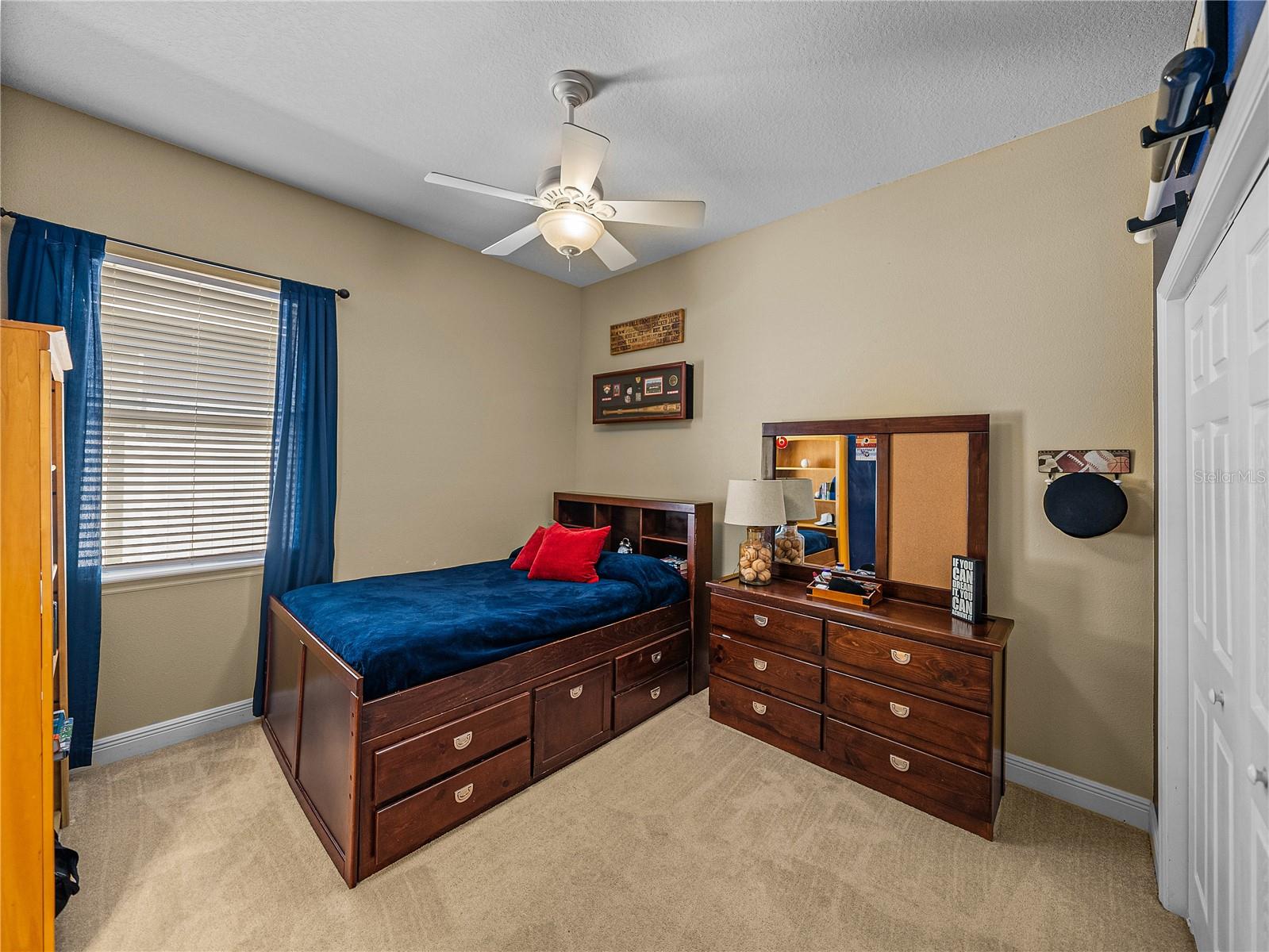 1111 CARRIAGE PARK DR