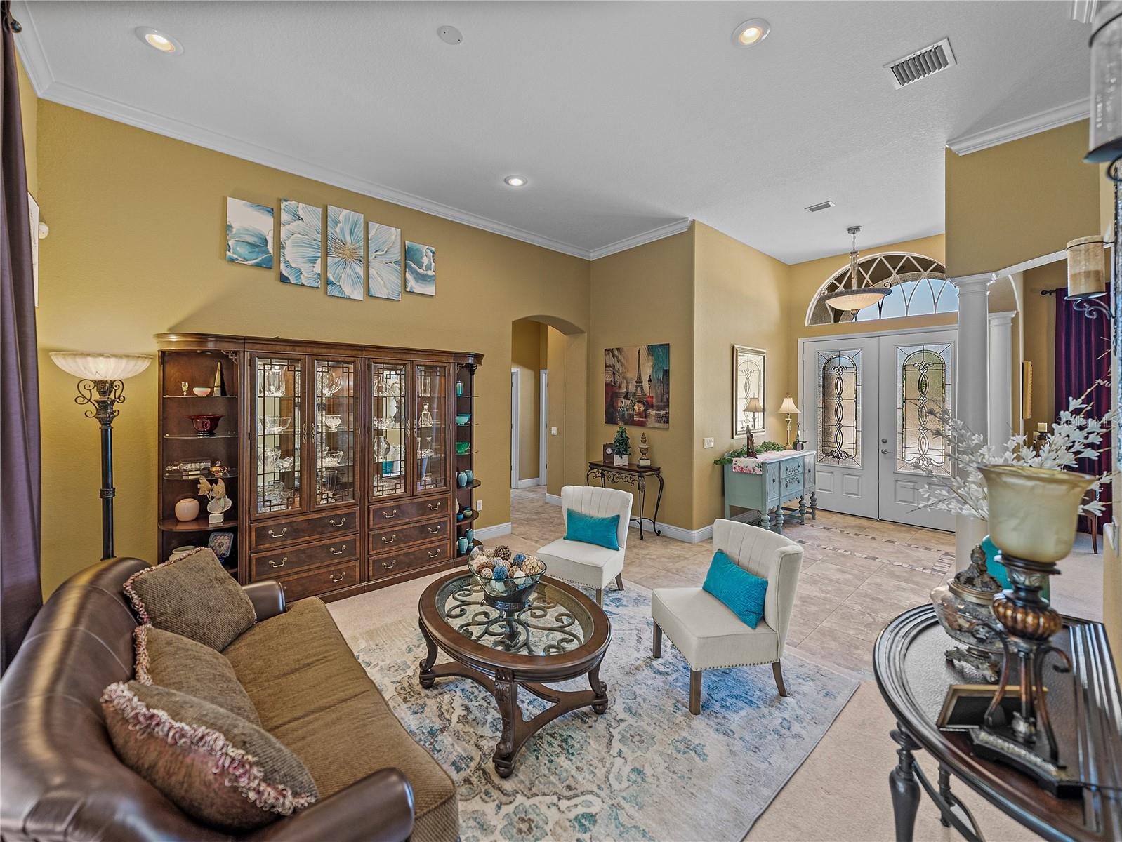 1111 CARRIAGE PARK DR