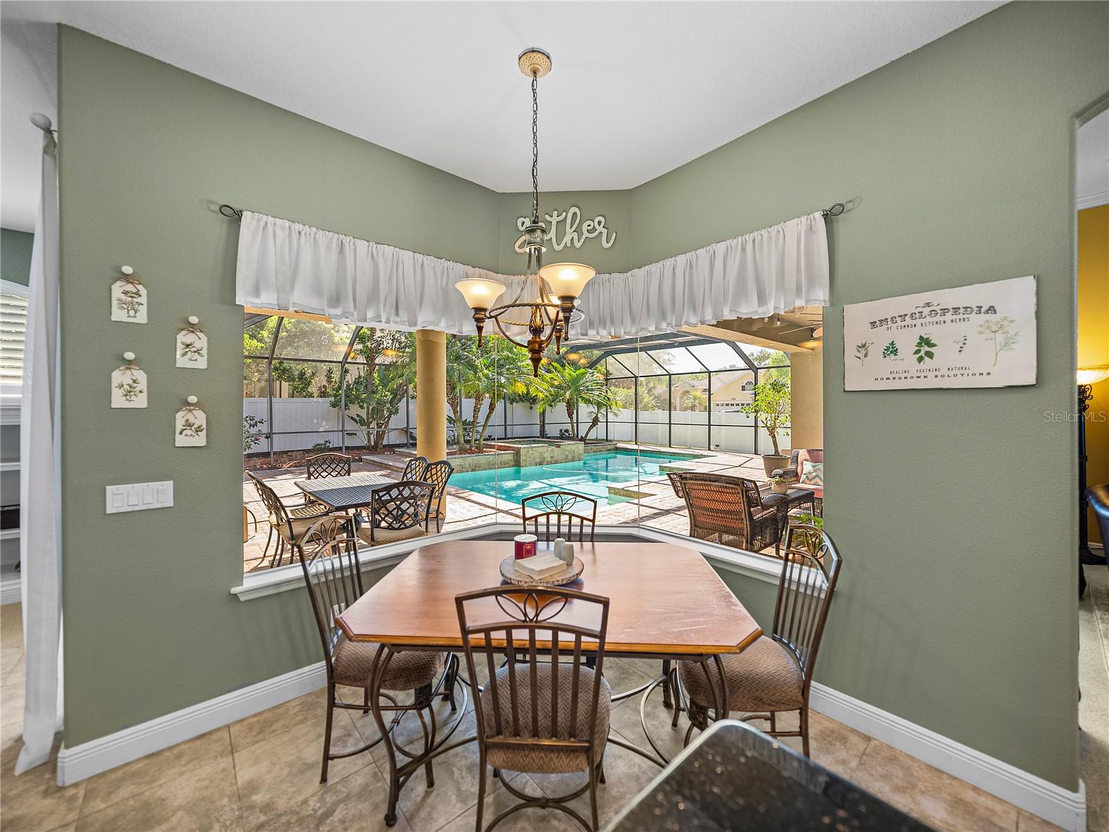 1111 CARRIAGE PARK DR