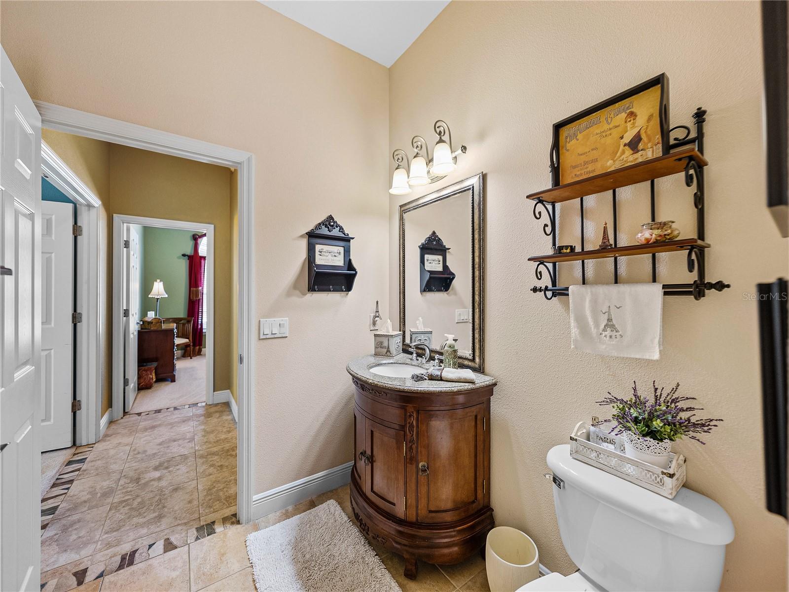 1111 CARRIAGE PARK DR