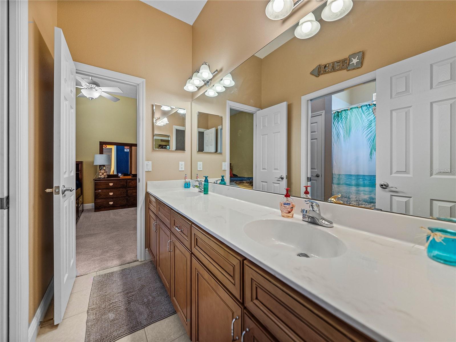 1111 CARRIAGE PARK DR