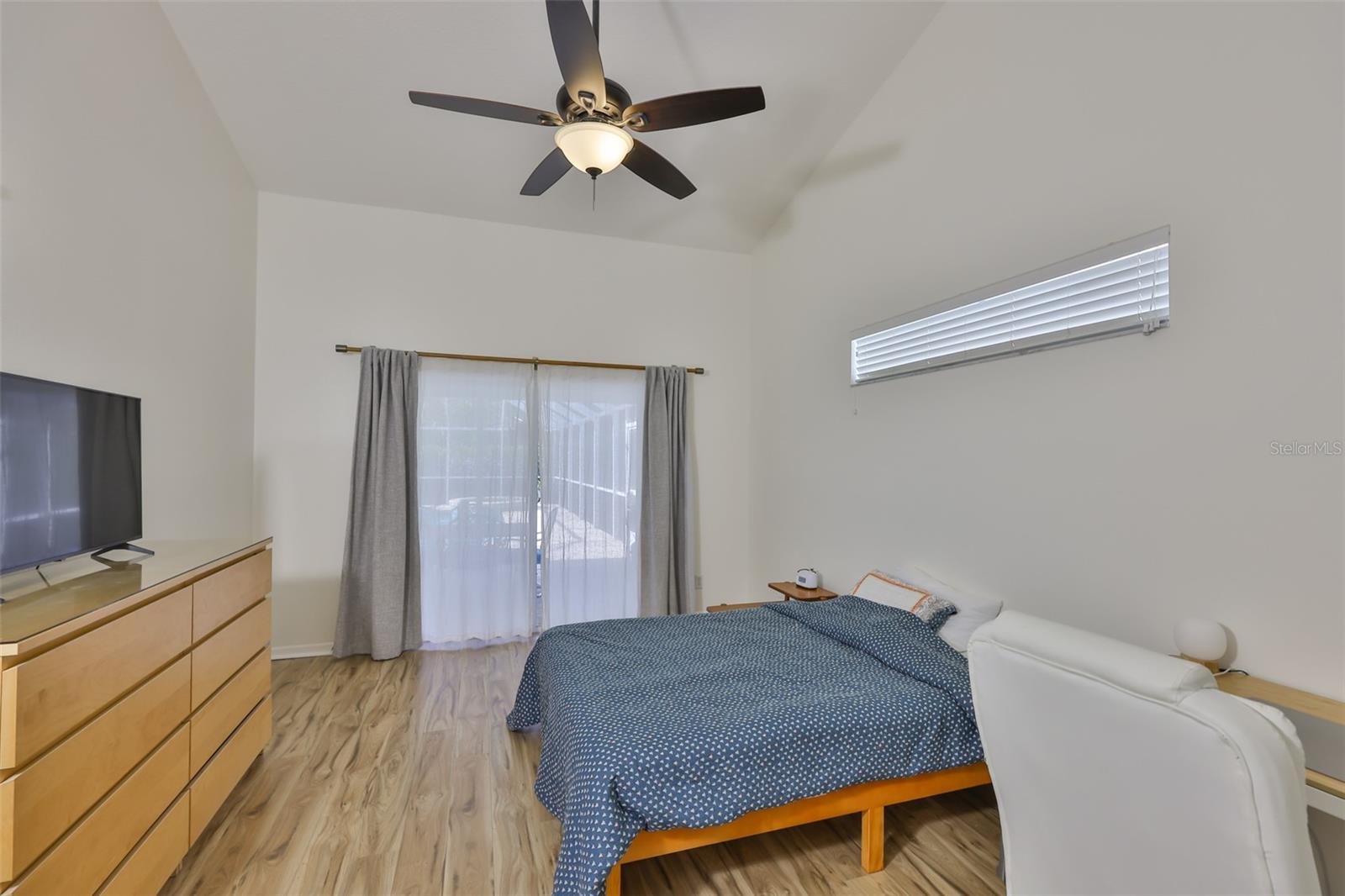 6332 35TH AVENUE CIR E