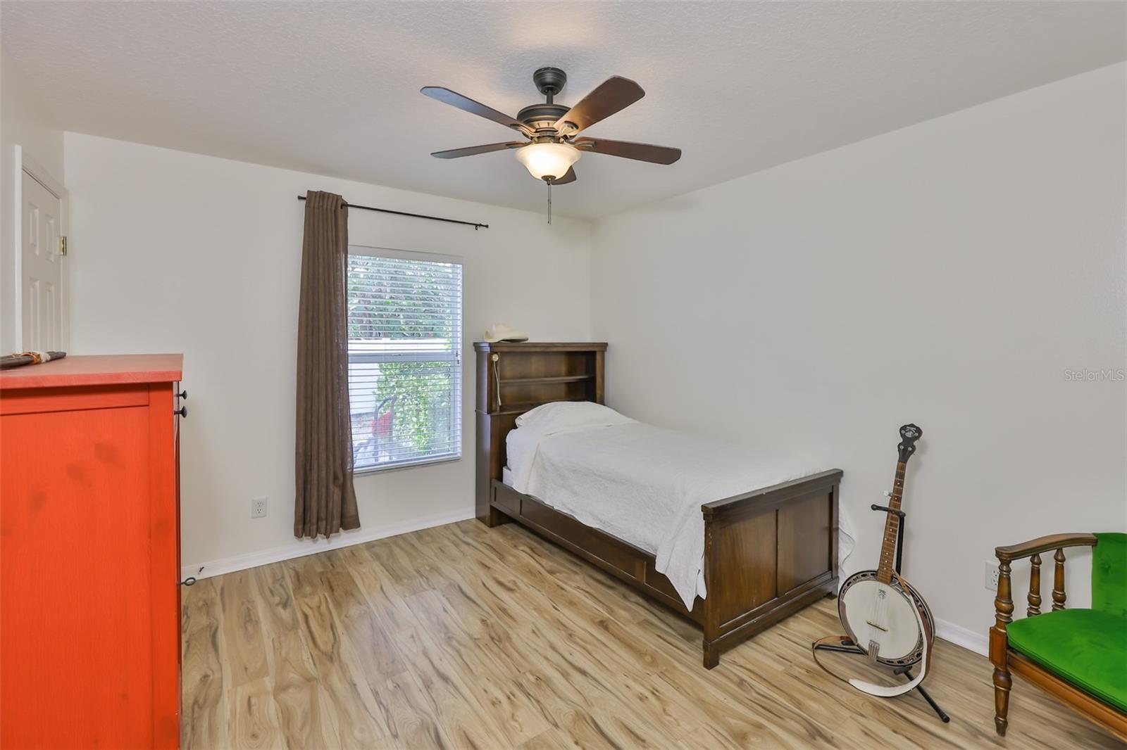 6332 35TH AVENUE CIR E