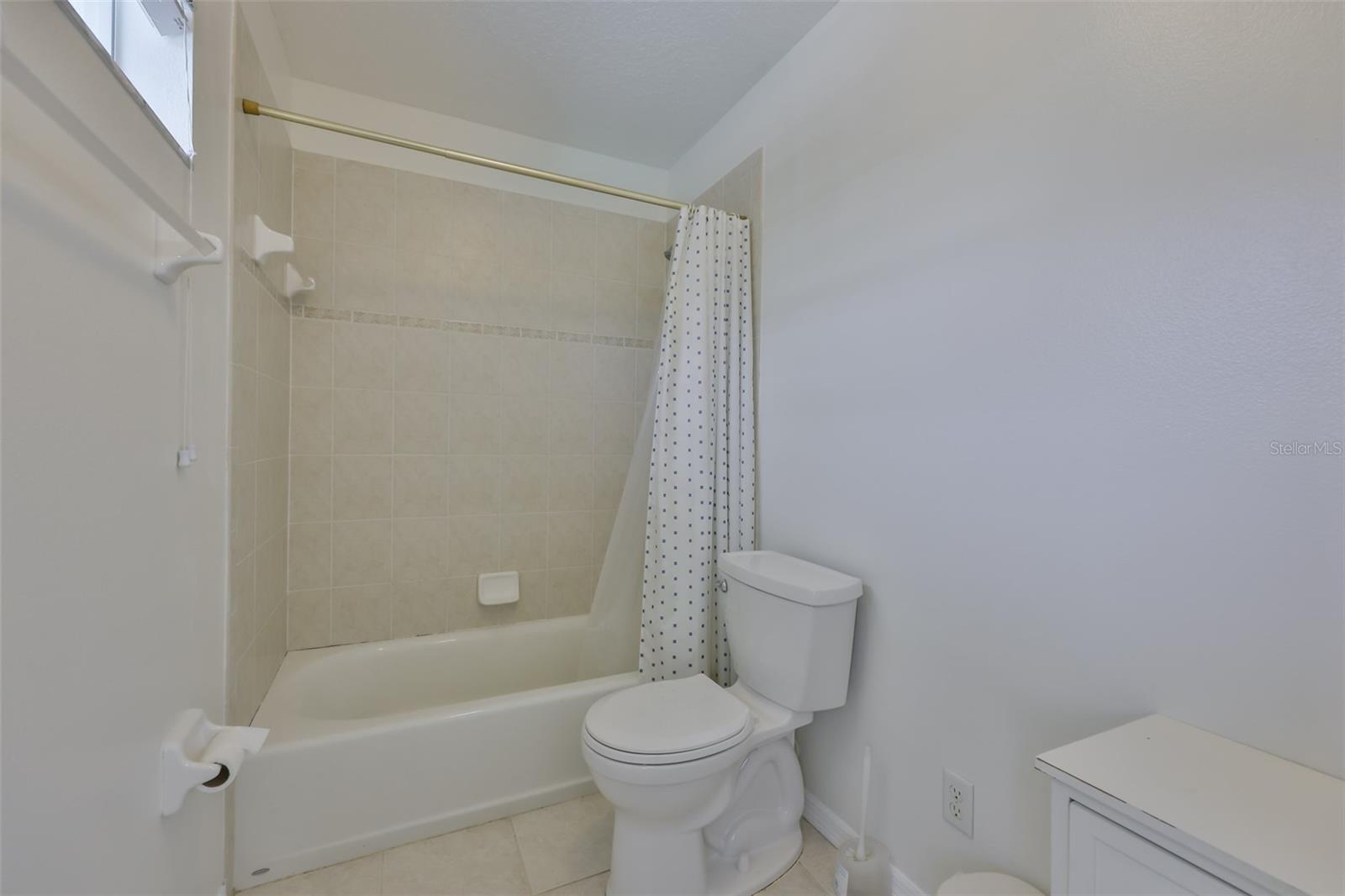 6332 35TH AVENUE CIR E