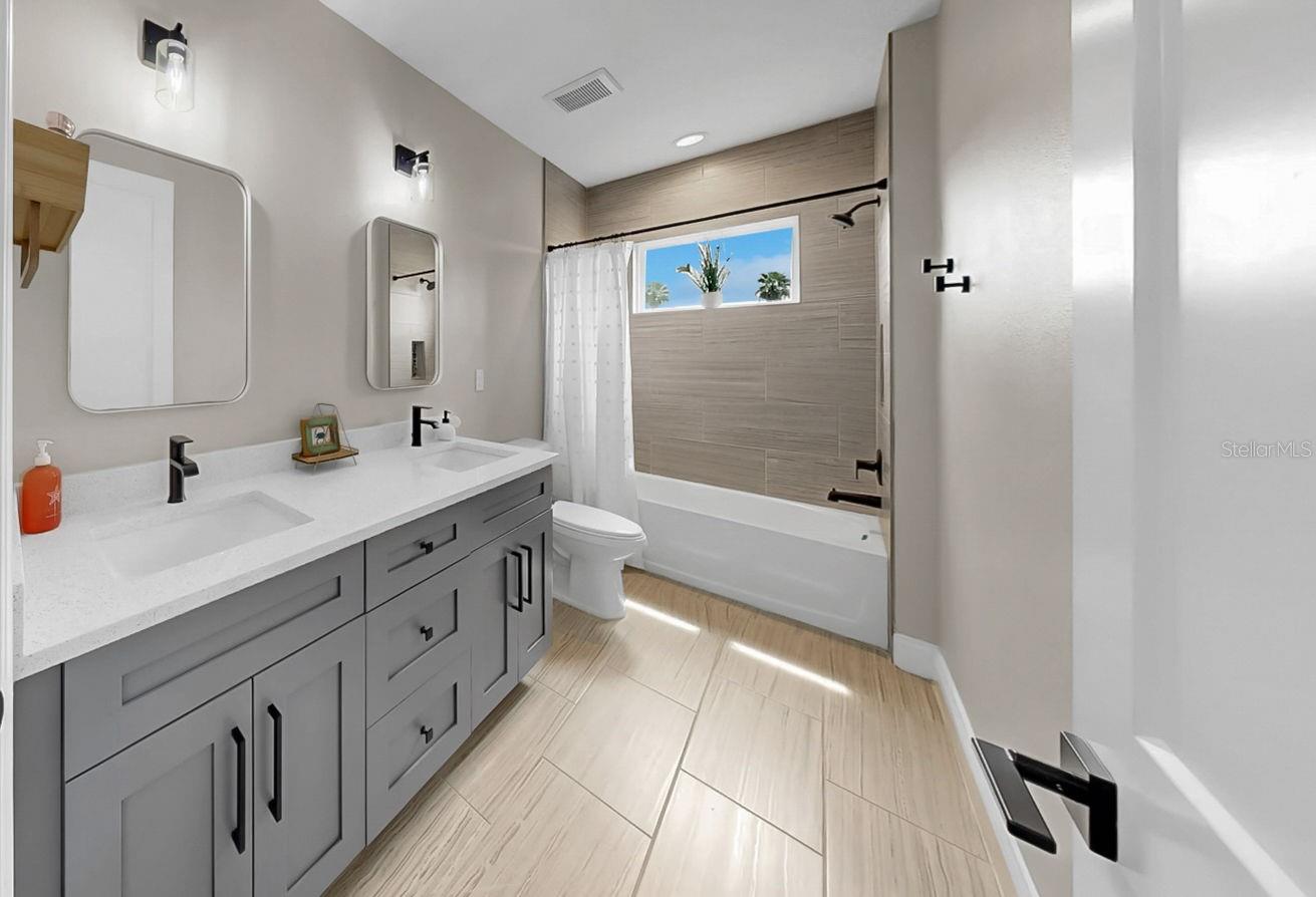 1406 ALHAMBRA DR