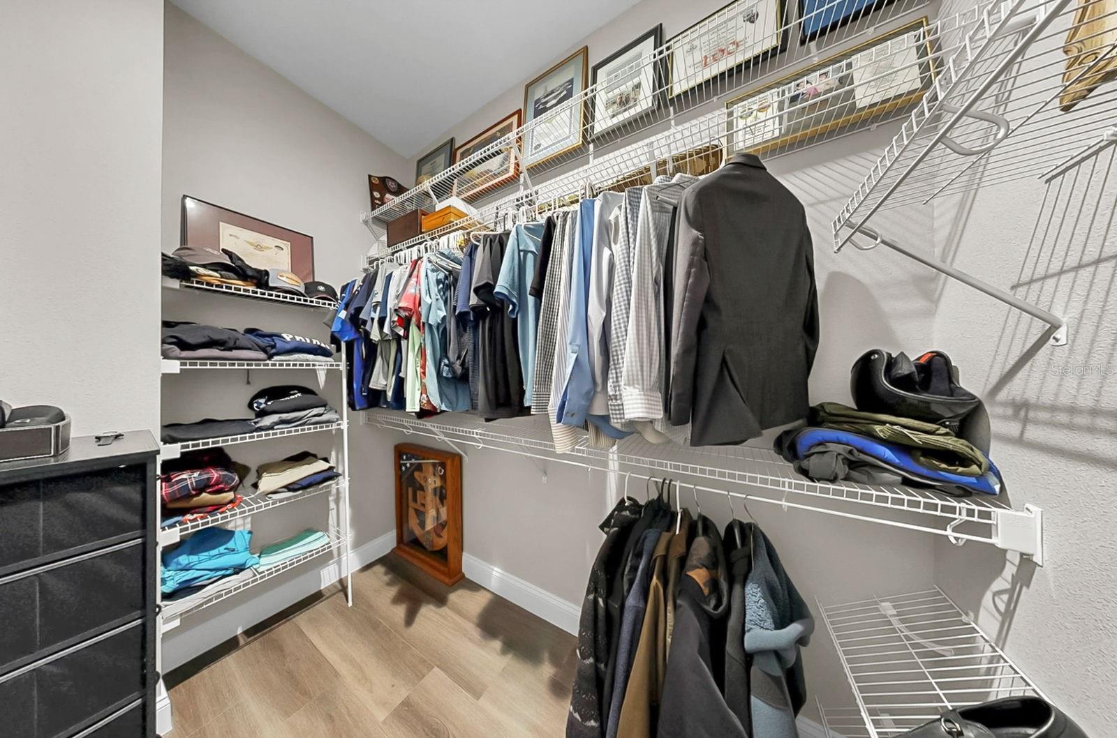 1406 ALHAMBRA DR