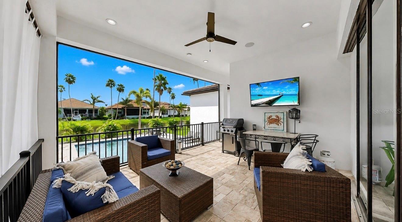 1406 ALHAMBRA DR