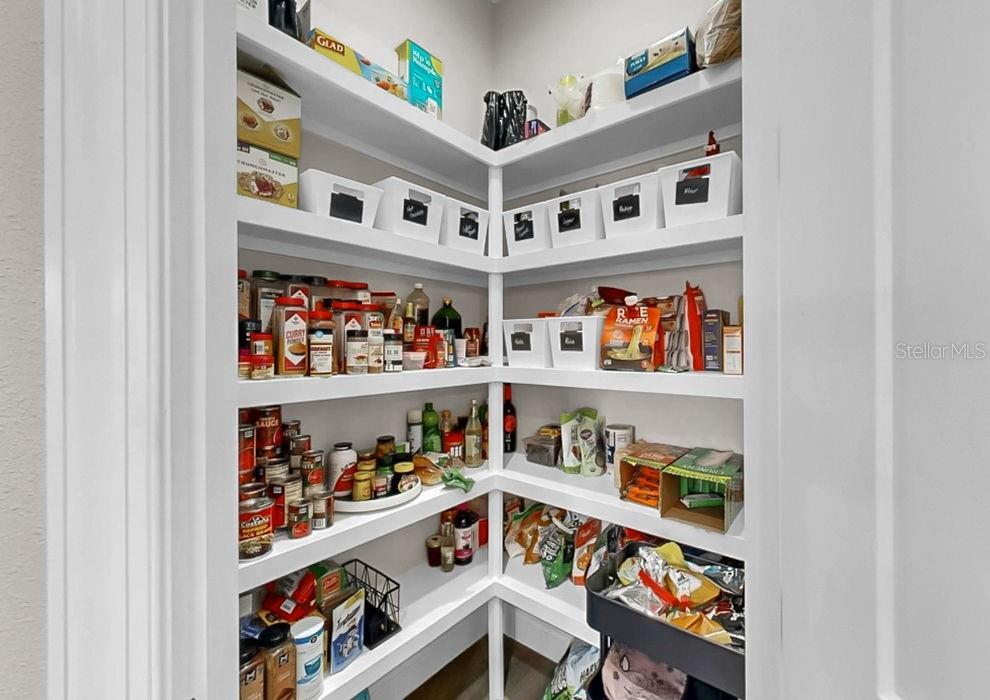 1406 ALHAMBRA DR